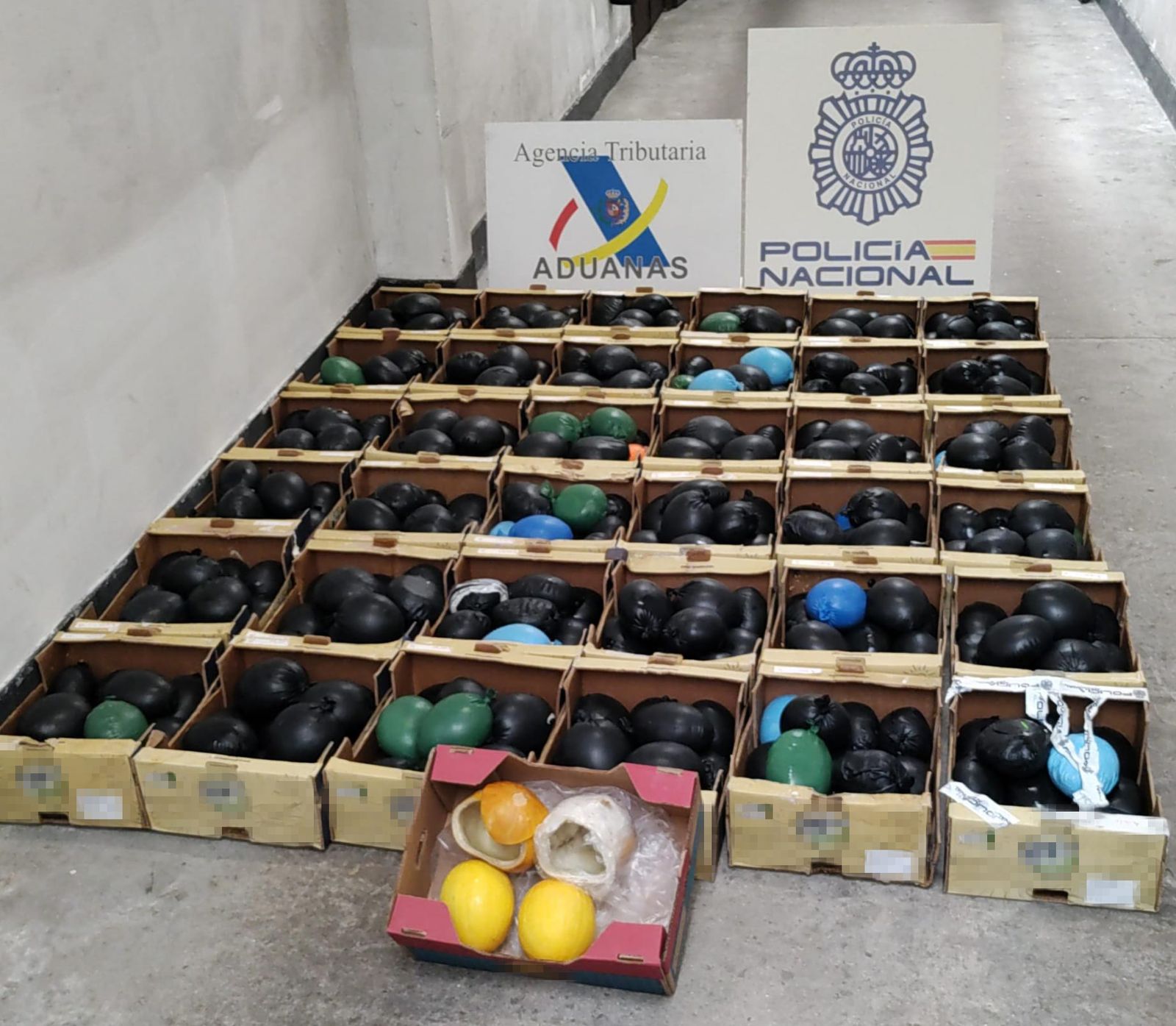 Intervienen 1.000 kilos de cocaína ocultos en envases de zumos y melones sin pulpa en España y Portugal