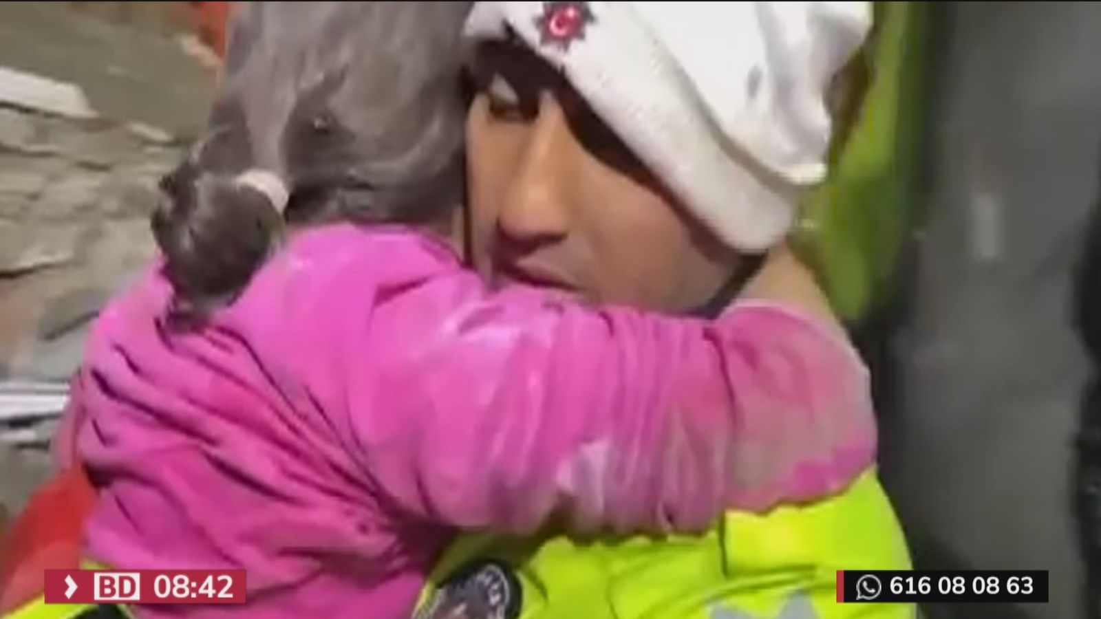 Rescate de una niña en Turquía