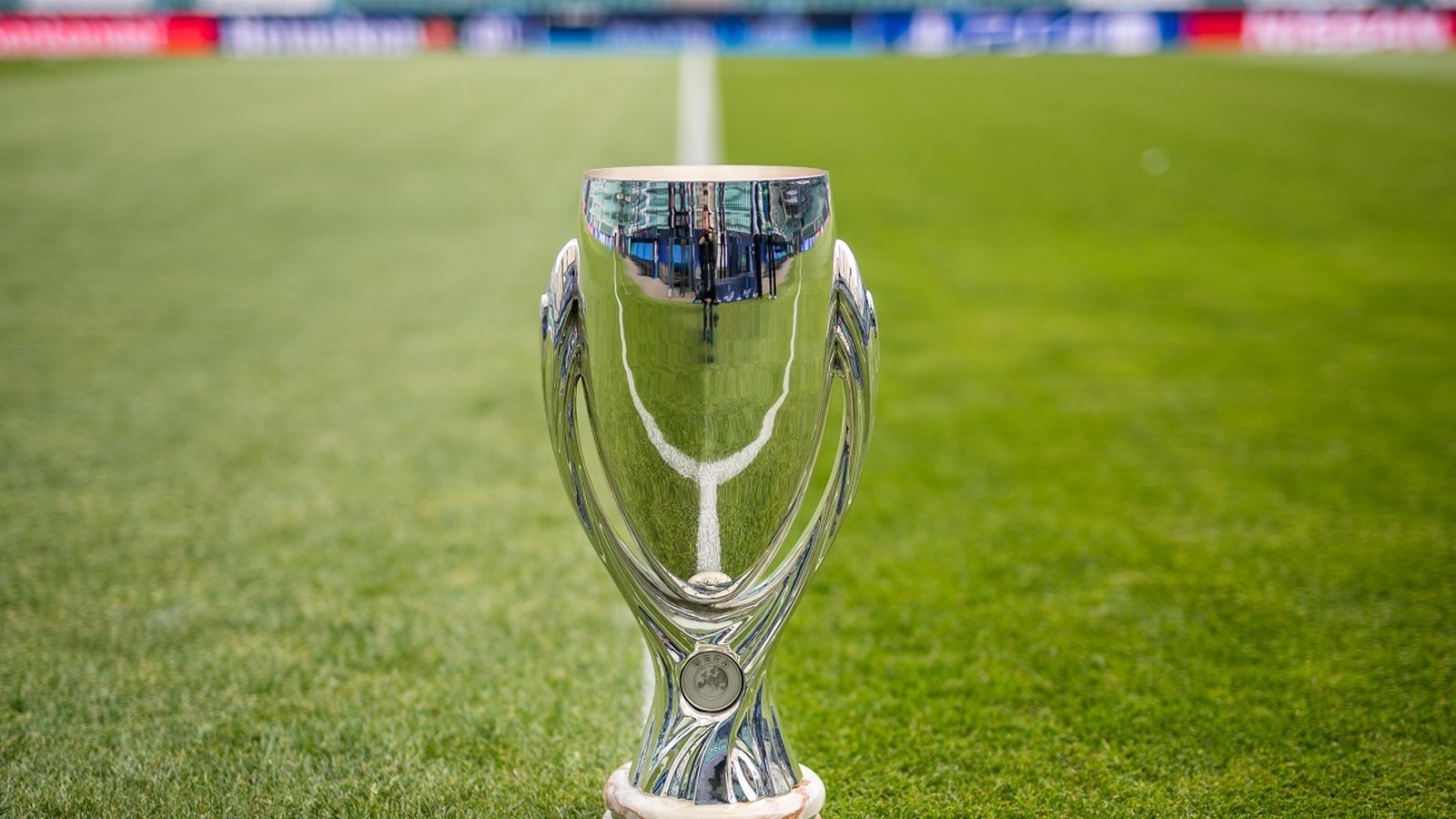 La Supercopa de Europa 2019 se disputa el 14 de agosto en el Vodafone Park de Estambul, el estadio del Besiktas, en Turquía. Liverpool FC y Chelsea FC se disputan el trofeo tras resultar ganadores de la Champions League y la Europa League, respectivamente