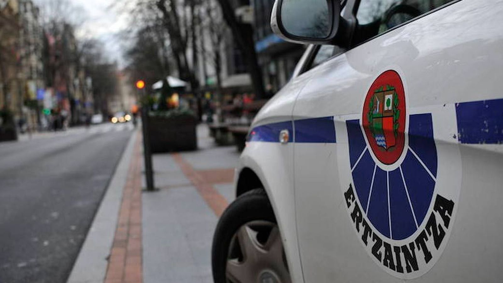 Detenido en Santurtzi por apuñalar a su pareja y al hijo de esta