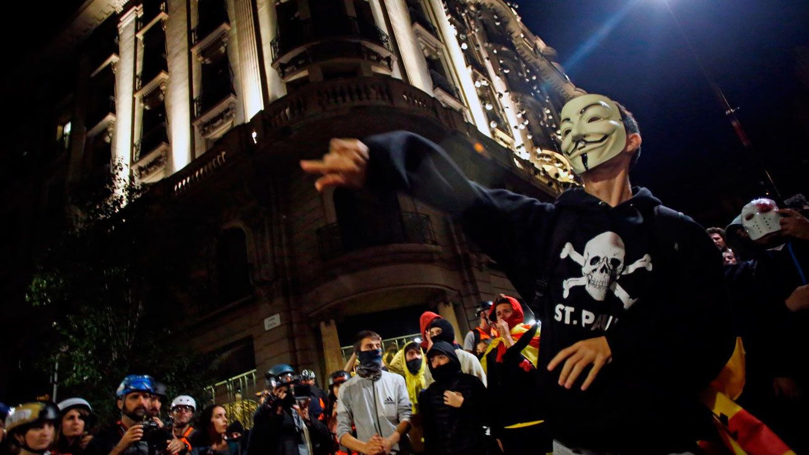 La concentración de CDR deriva en batalla campal en Vía Laietana de Barcelona