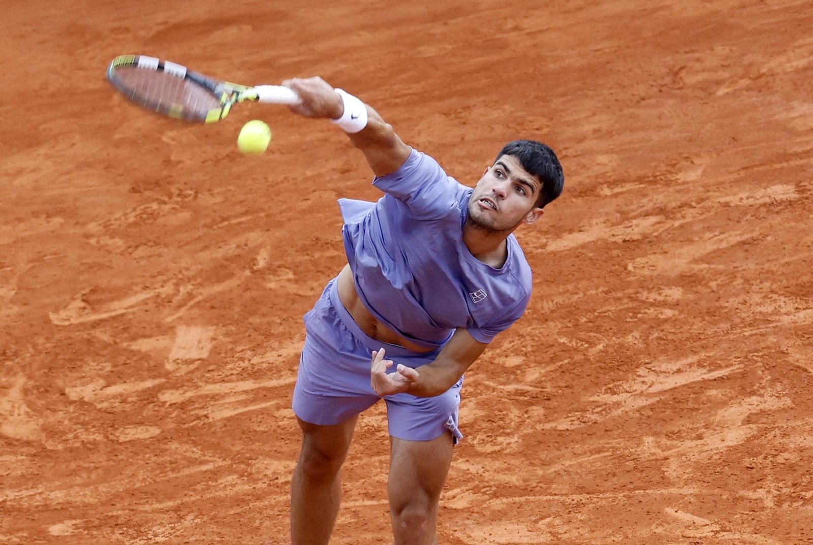Alcaraz pasa a octavos en Montecarlo