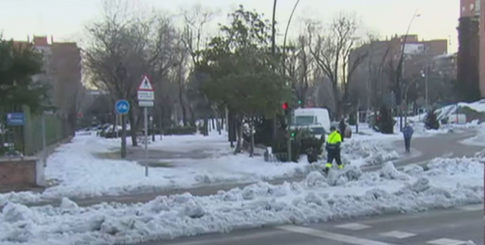 Móstoles muy castigada por ‘Filomena’ con calles intransitables, miles árboles caídos y destrozos en cables de la luz