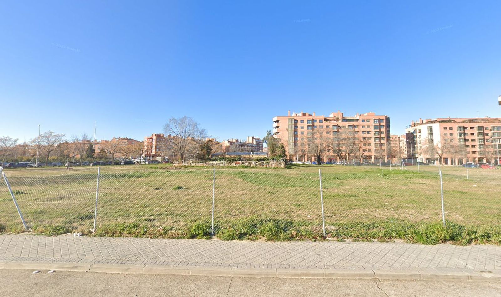 Terreno propuesto por los vecinos de San Blas para edificar el Centro de Día y de Mayores