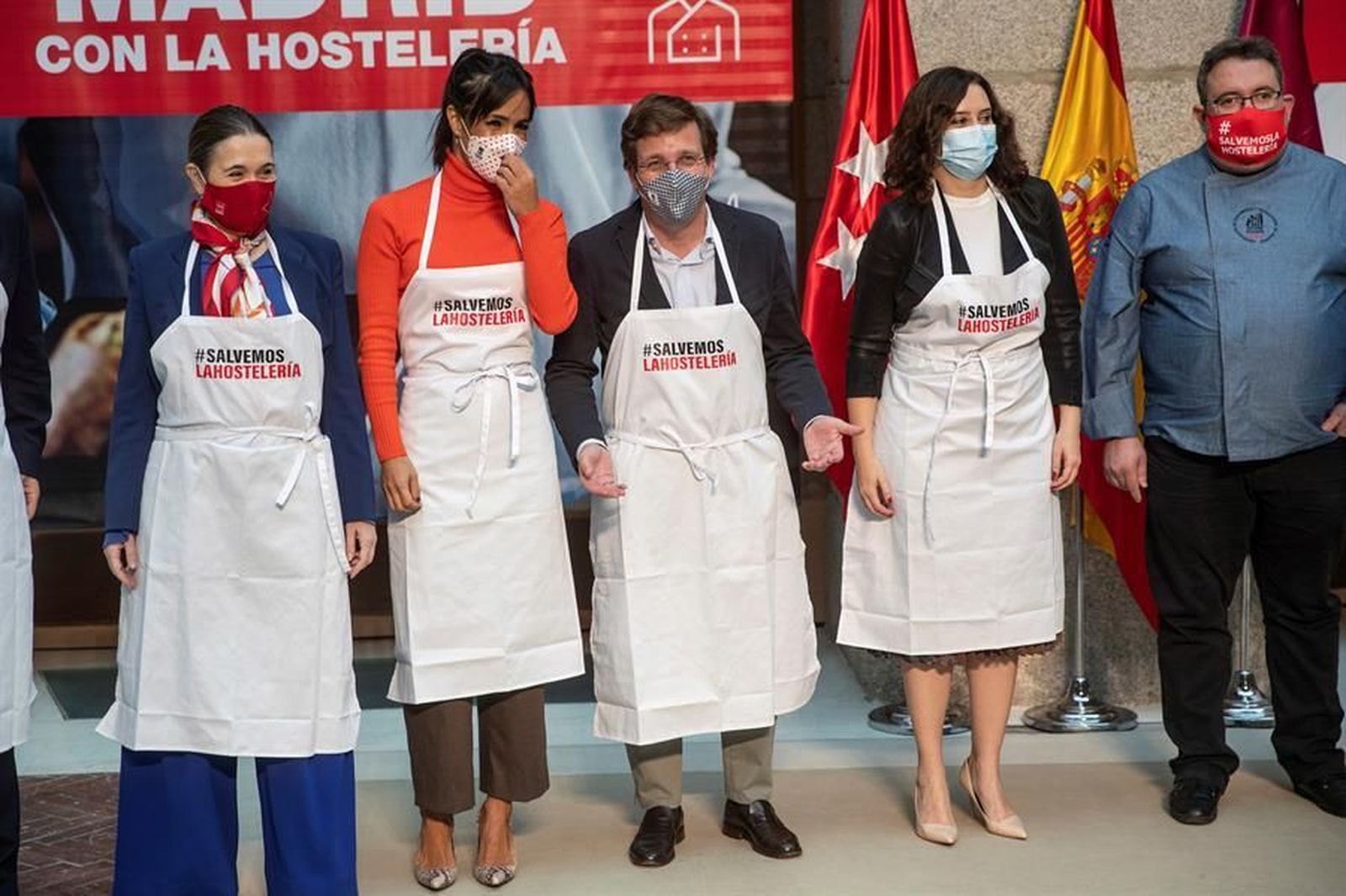 Ayuso y Almeida respaldan a los hosteleros frente a un cierre "fácil" y abogan por sacar Madrid a la calle