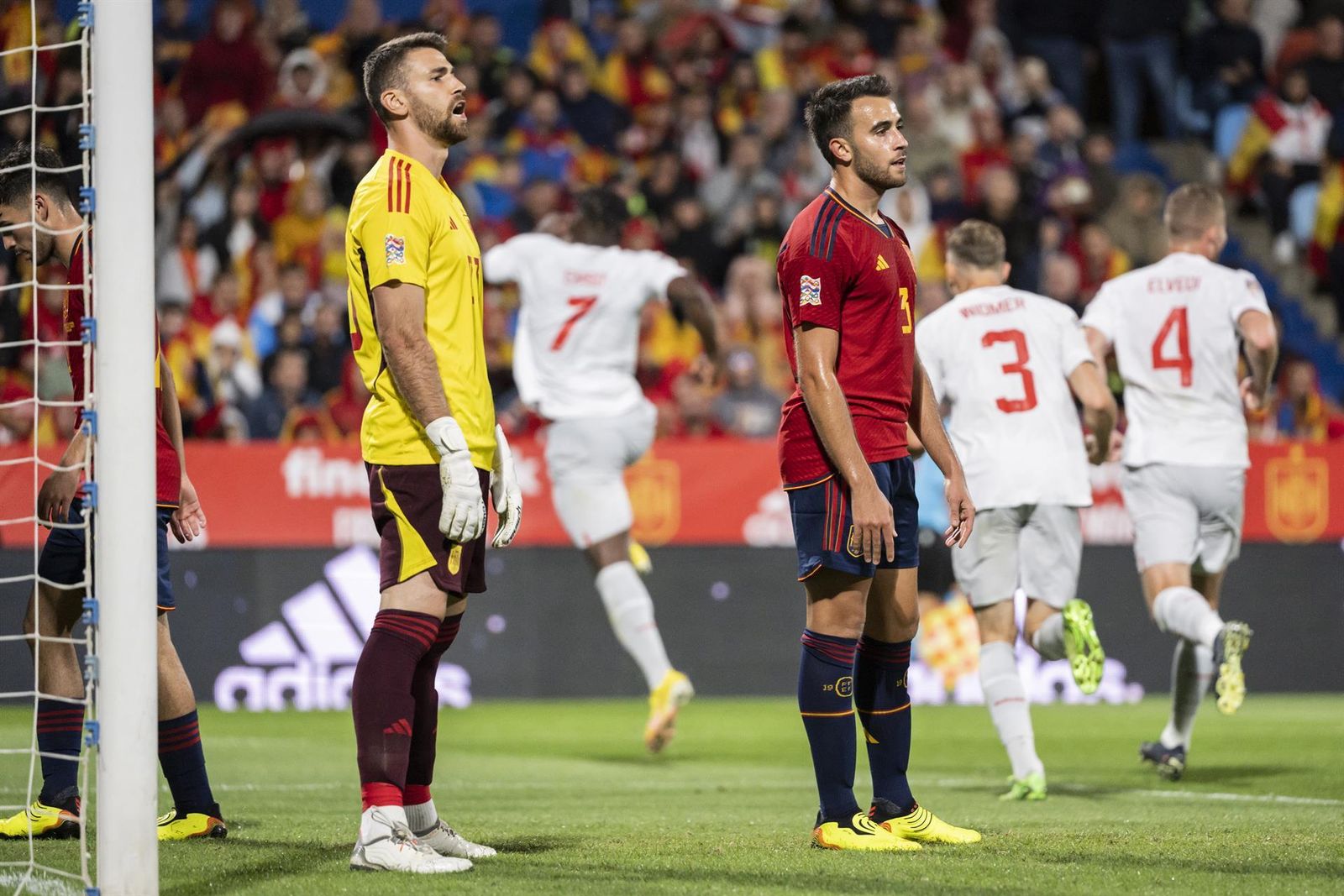 Unai Simón y Eric García