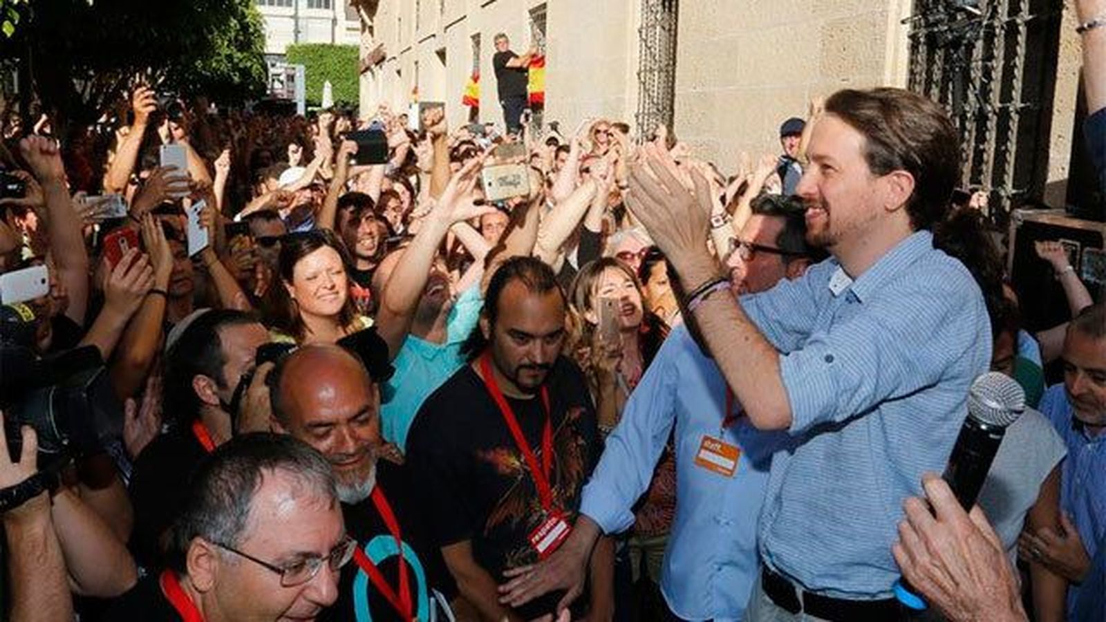 Pablo Iglesias pide al PSOE que aclare si permitirá que siga Rajoy