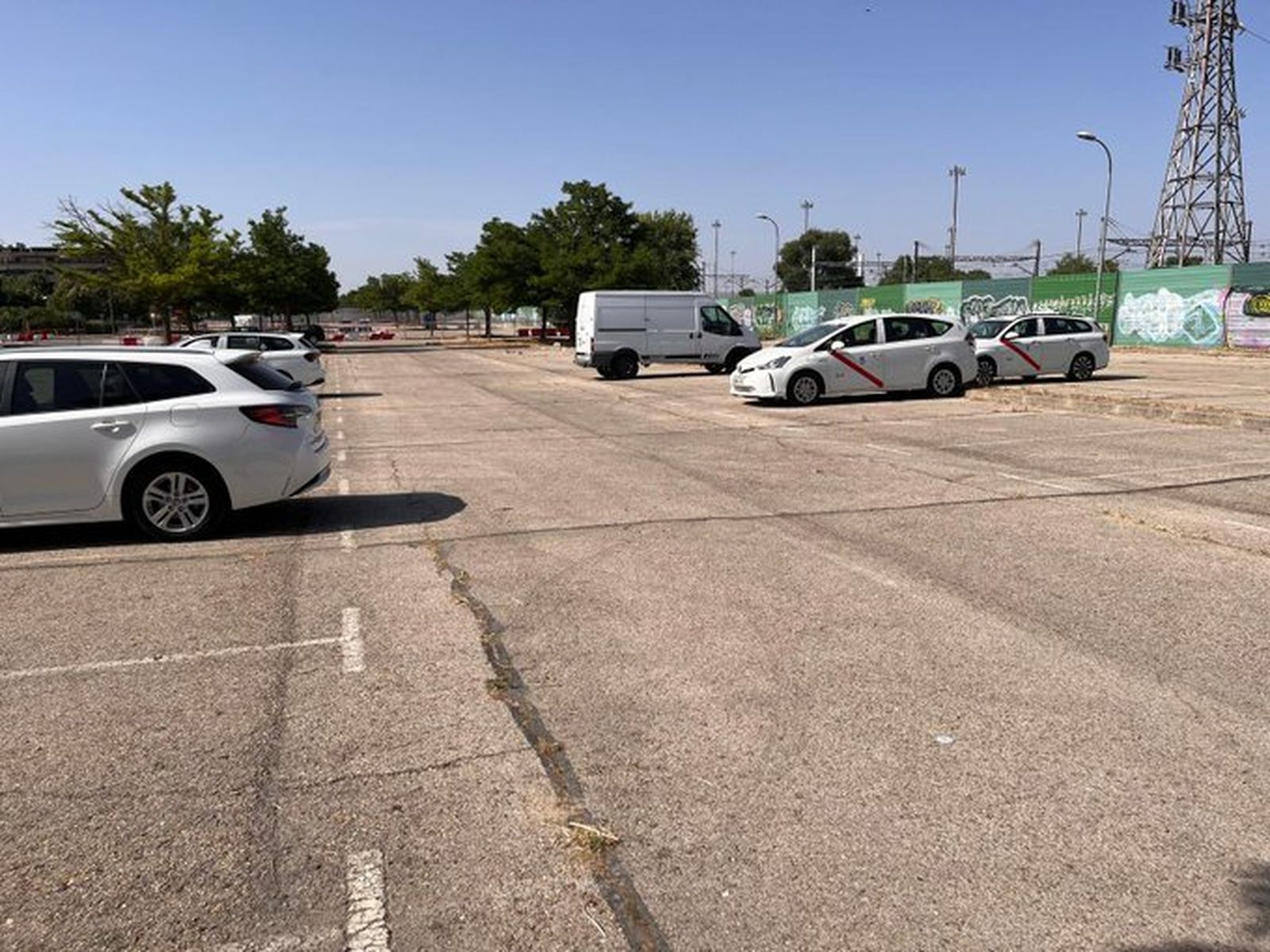 Aparcamiento disuasorio en Pinto