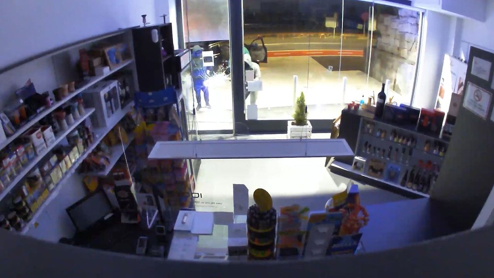 Cae una banda de aluniceros que robaba en comercios de Madrid y otras provincias