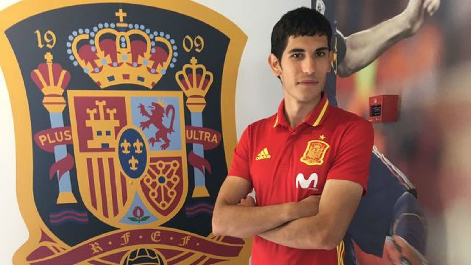 Vallejo: "No tengo prisa por jugar en el Madrid, pero si es este verano mejor"