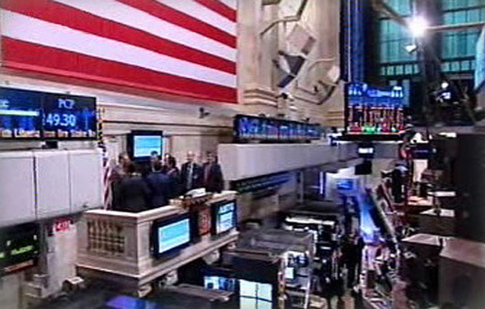 El Dow Jones, el S&P 500 y el Nasdaq cierran con nuevos récords