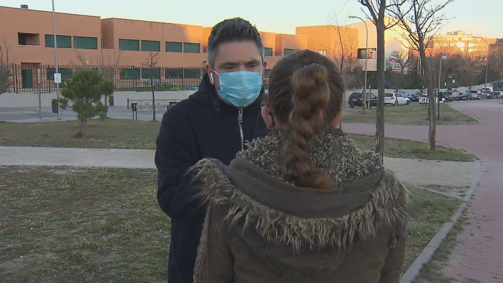 "Matadla, al corazón que duele más", otra agresión entre bandas a una joven a la salida de un colegio en Sanchinarro