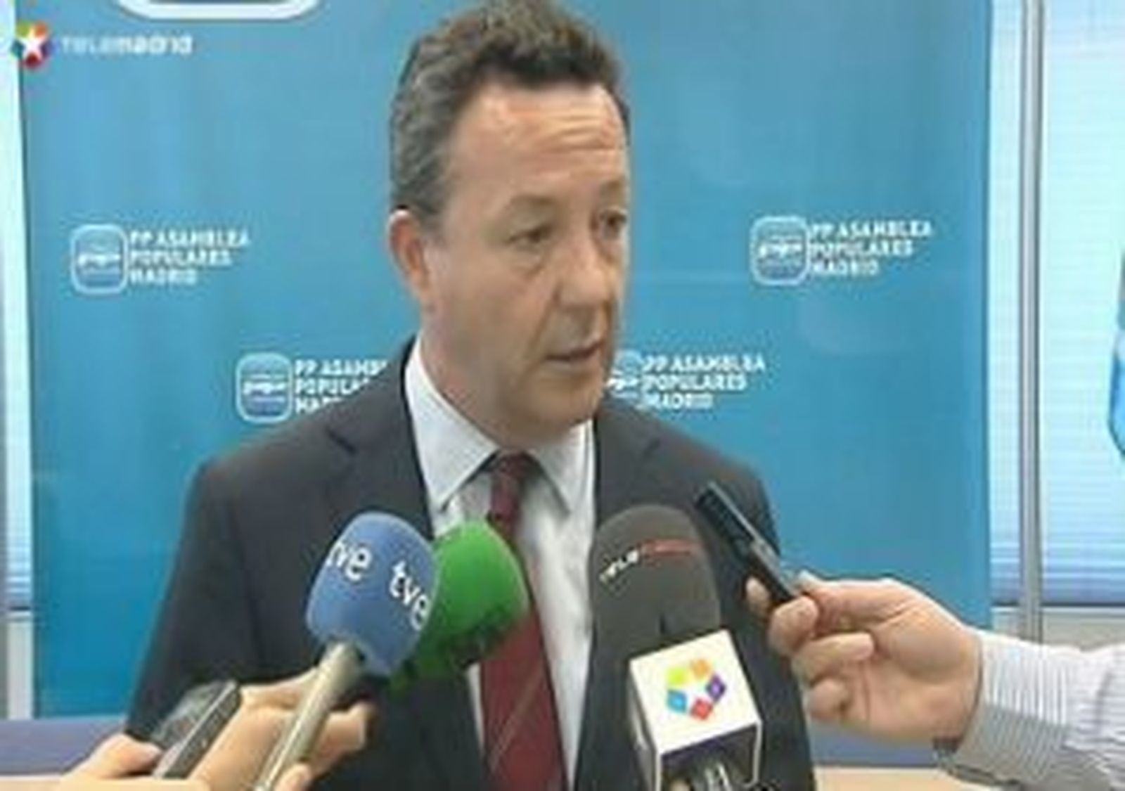 El paro y las becas de guardería centran el pleno en la Asamblea