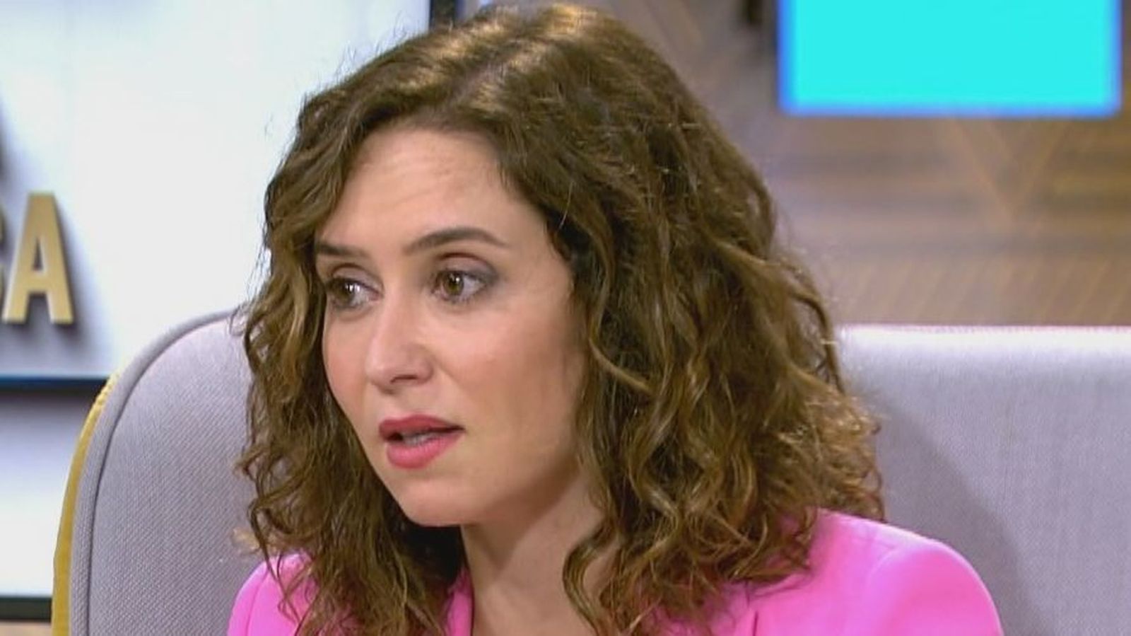 "A los niños se les está quitando la infancia", Ayuso alerta sobre el consumo de violencia y pornografía entre los menores