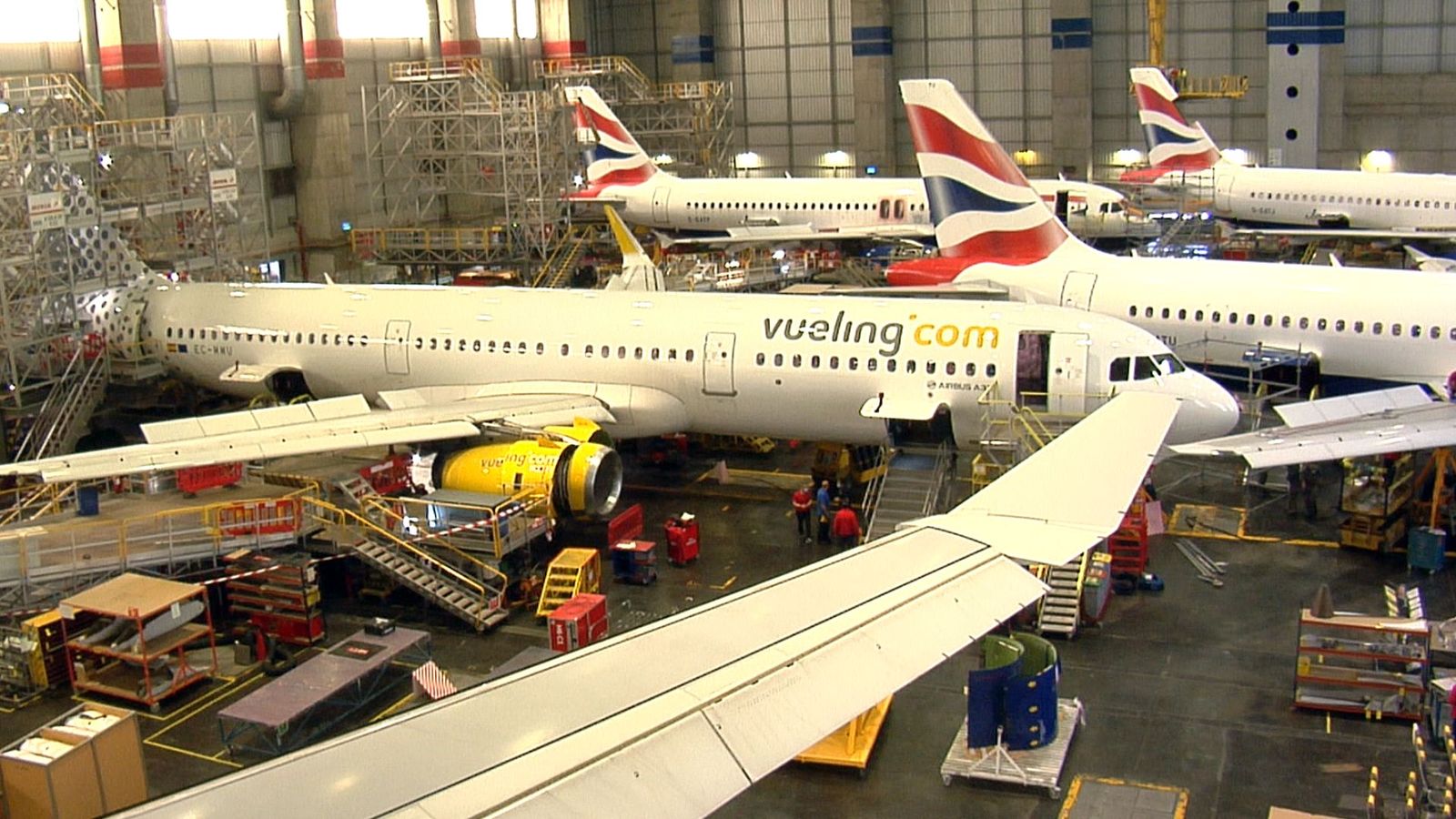 Pasamos la ITV a un avión y revisamos los rincones más secretos