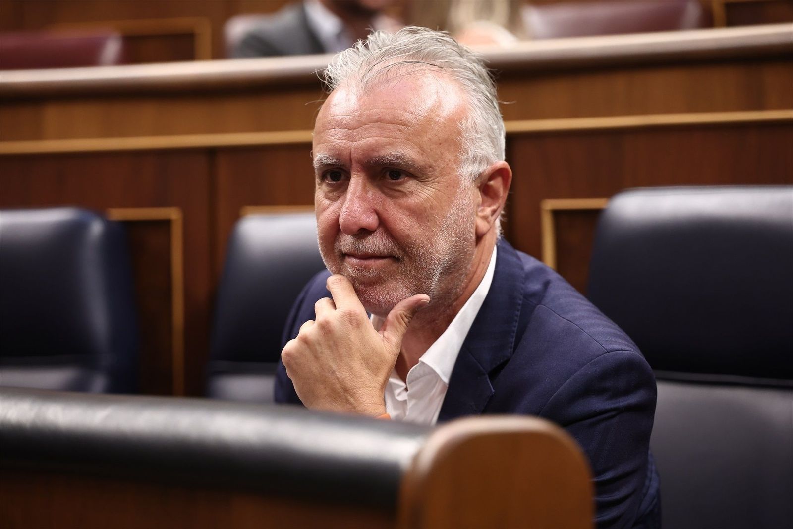 Una testigo declaró que Ángel Víctor Torres recogió una mochila con billetes en casa de un empresario