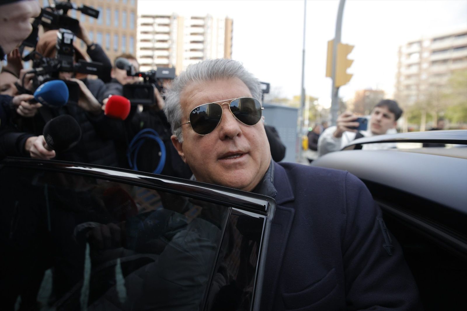 Laporta niega conocer a la familia que le acusa de haberlos estafado