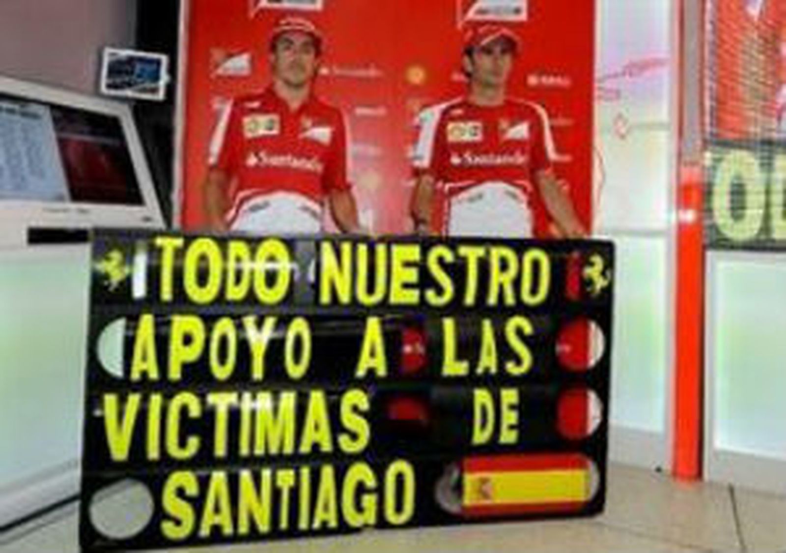 Fernando Alonso apoya a las víctimas del accidente de Santiago