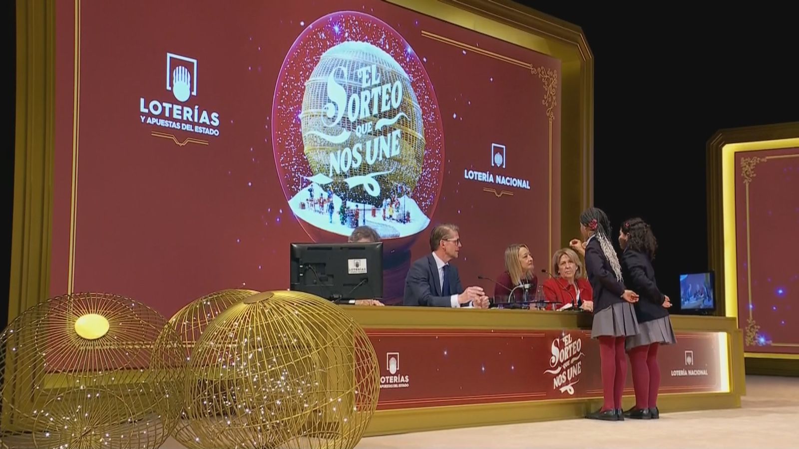 El octavo quinto premio de la Lotería de Navidad ha sido para el 18669