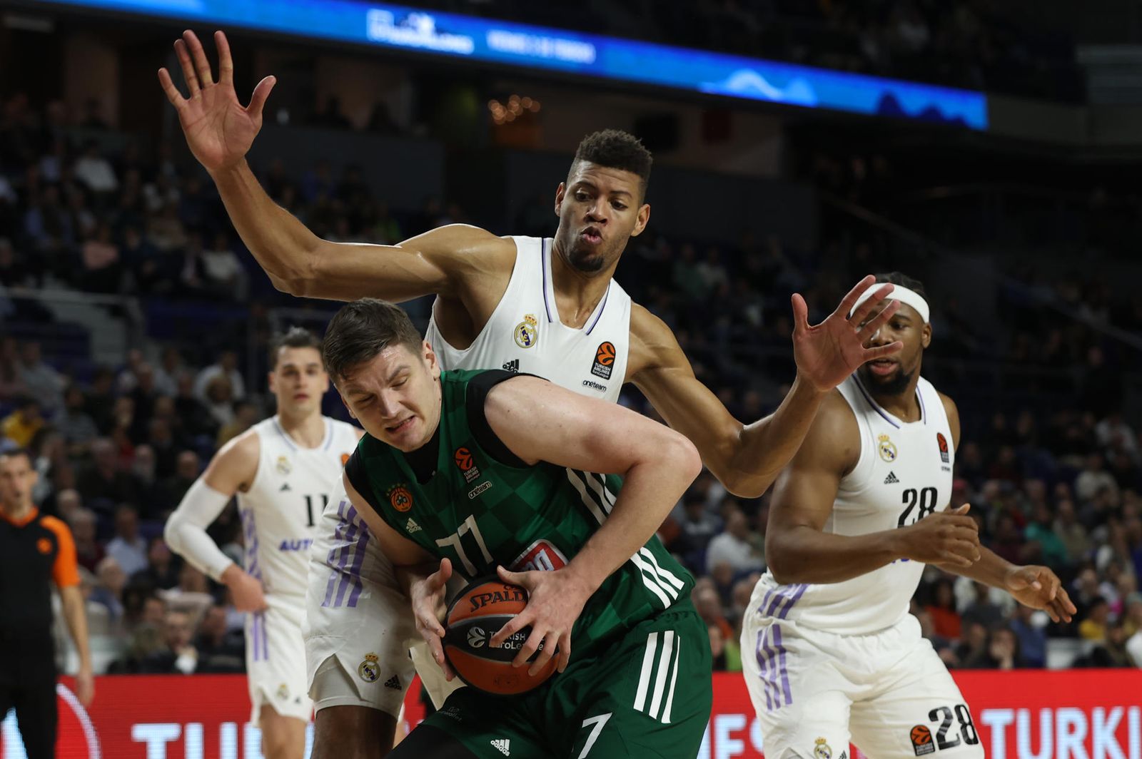 Tavares ante Panathinaikos