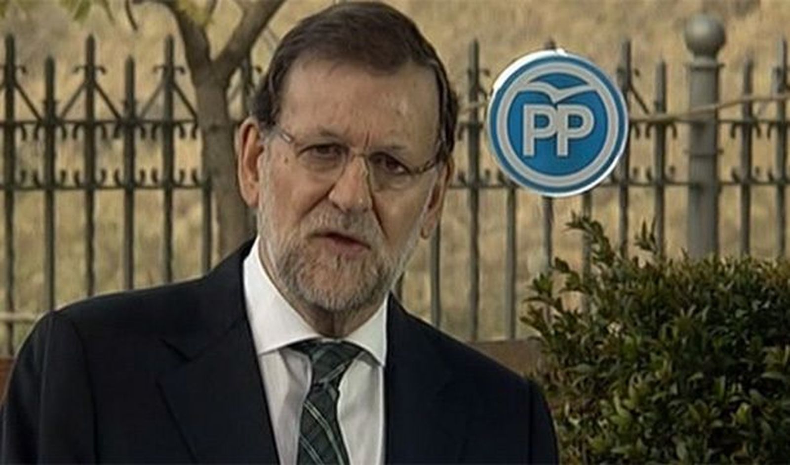 Rajoy dice que el cambio que comenzó en 2011 no se puede "cortar por la  mitad"