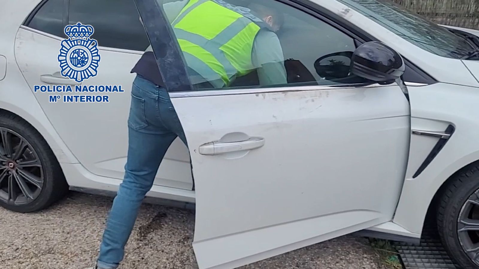 4 detenidos por robar bares y salones de juego por el método del alunizaje