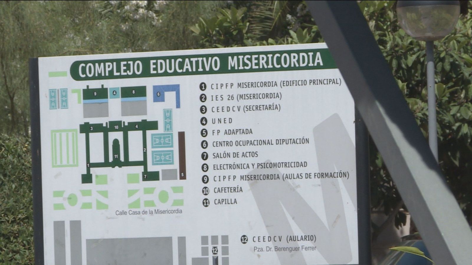 Un menor acuchilla a su profesora de Secundaria por disconformidad por la nota