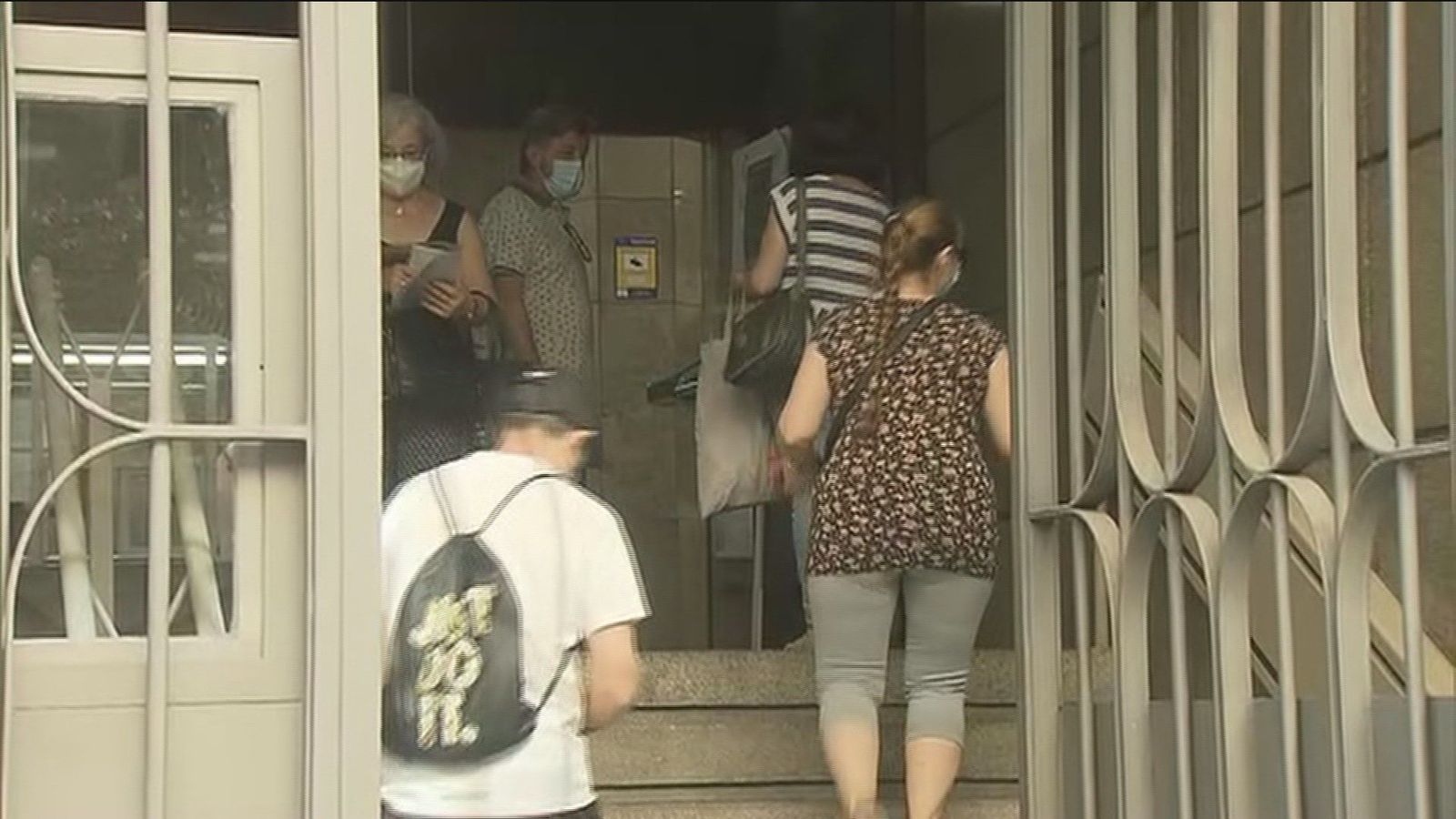 Quejas por los retrasos en el primer día de apertura de las oficinas de la Seguridad Social
