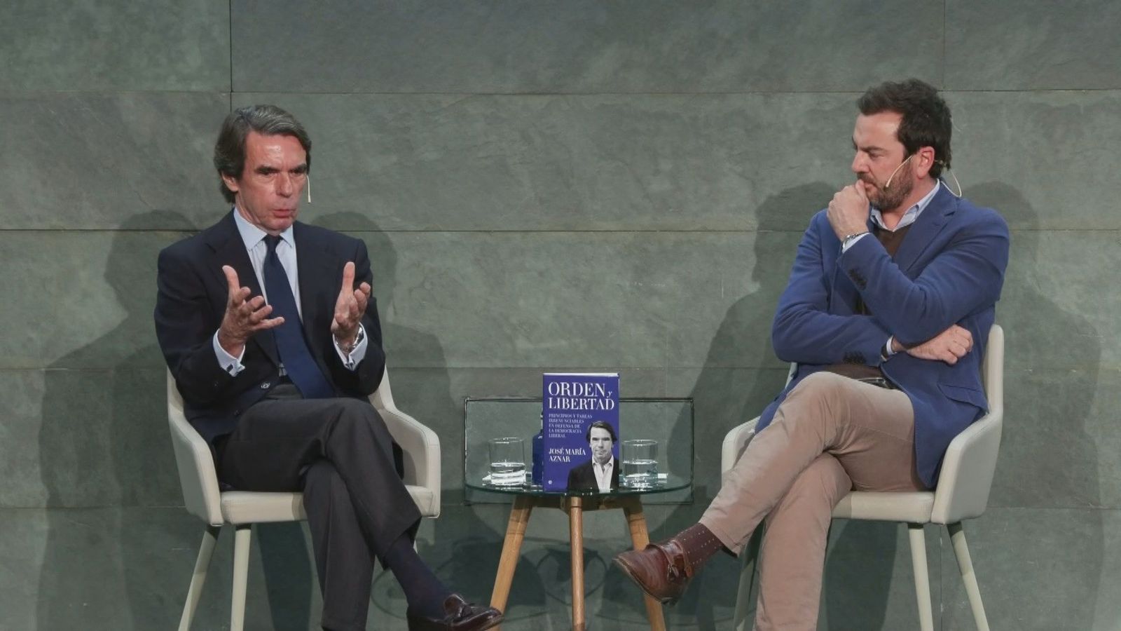 Aznar define al PP como el "único pilar constitucional que queda en España"