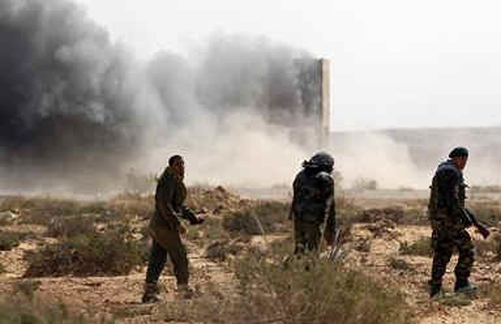 Los rebeldes ofrecieron a Gadafi entregar el poder y permanecer en Libia