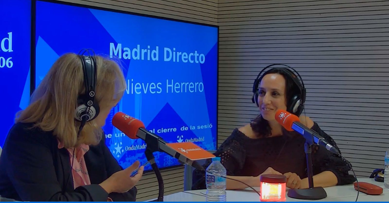 Mercedes González con Nieves Herrero