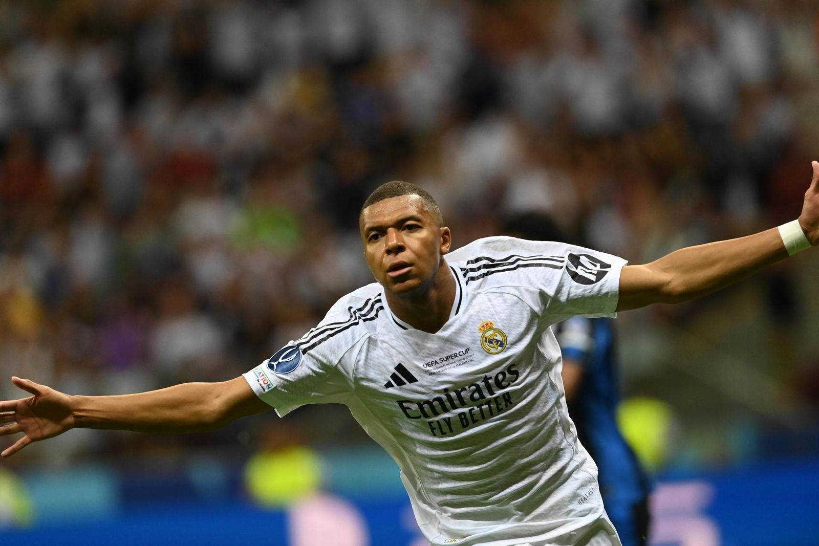Primer gol de Mbappé en la  Supercopa de Europa