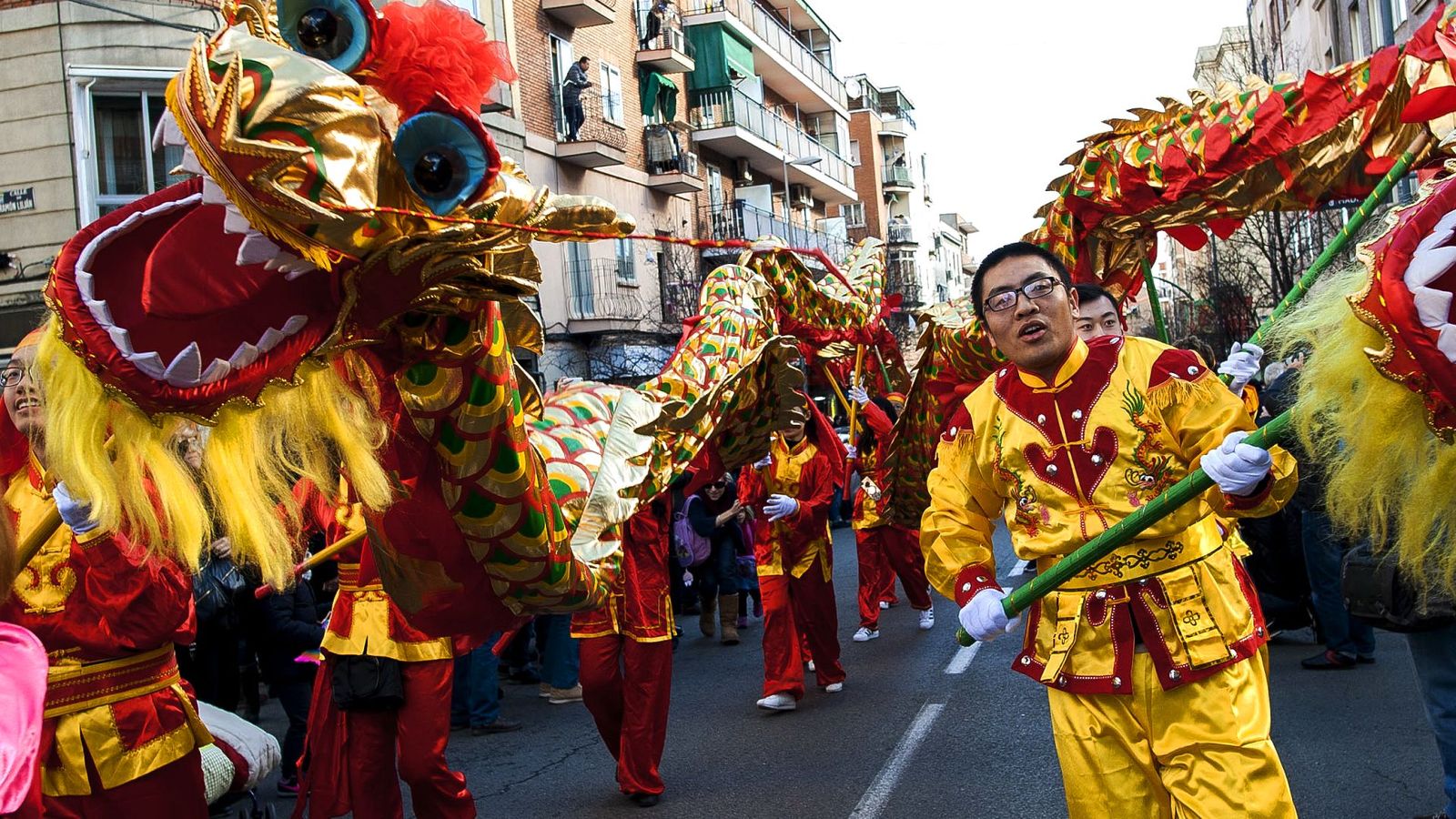 Conocemos el corazón de 'China FM', la primera emisora creada para los chinos en Europa