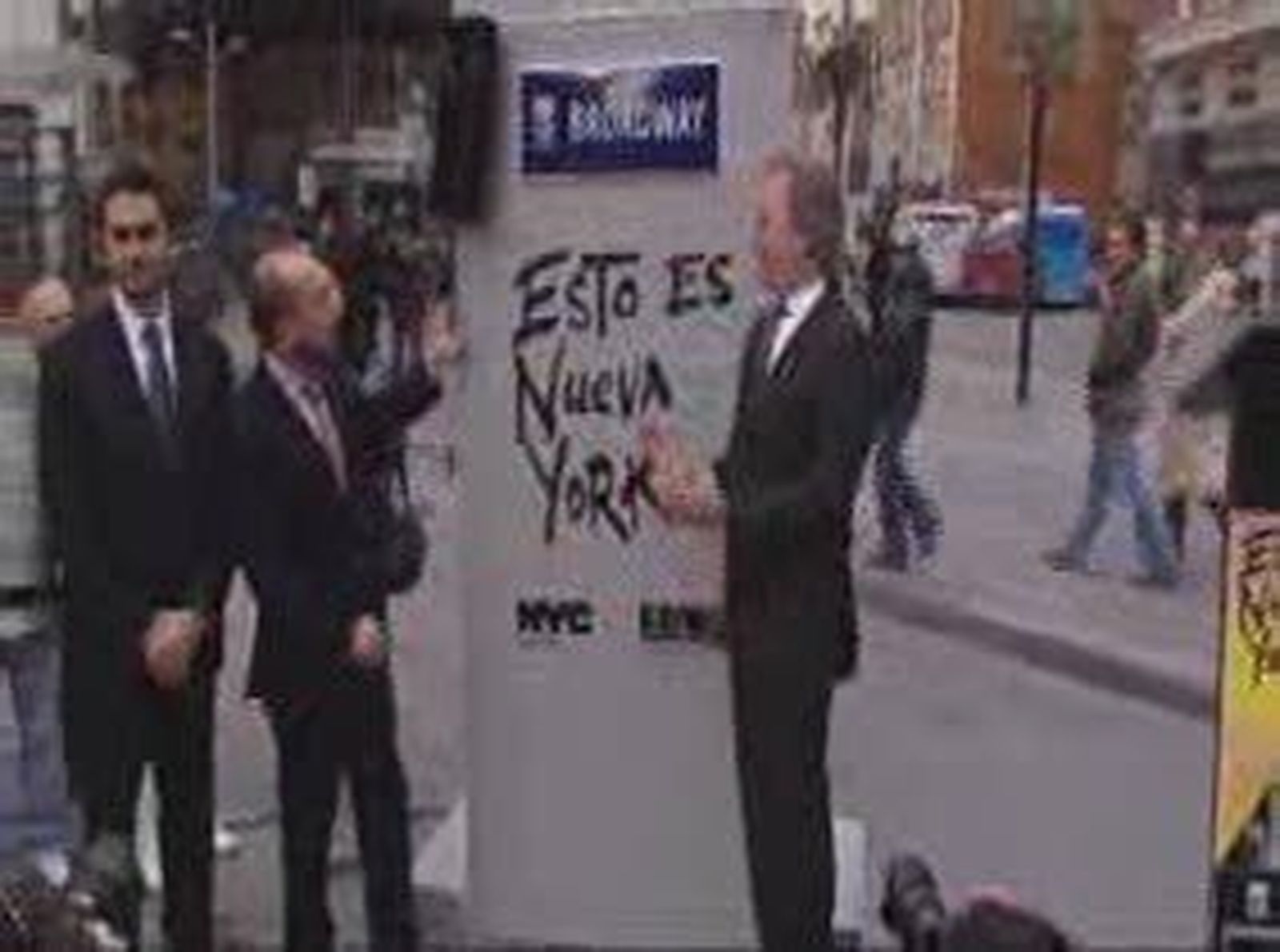 2broadway_20101213V0.wmv