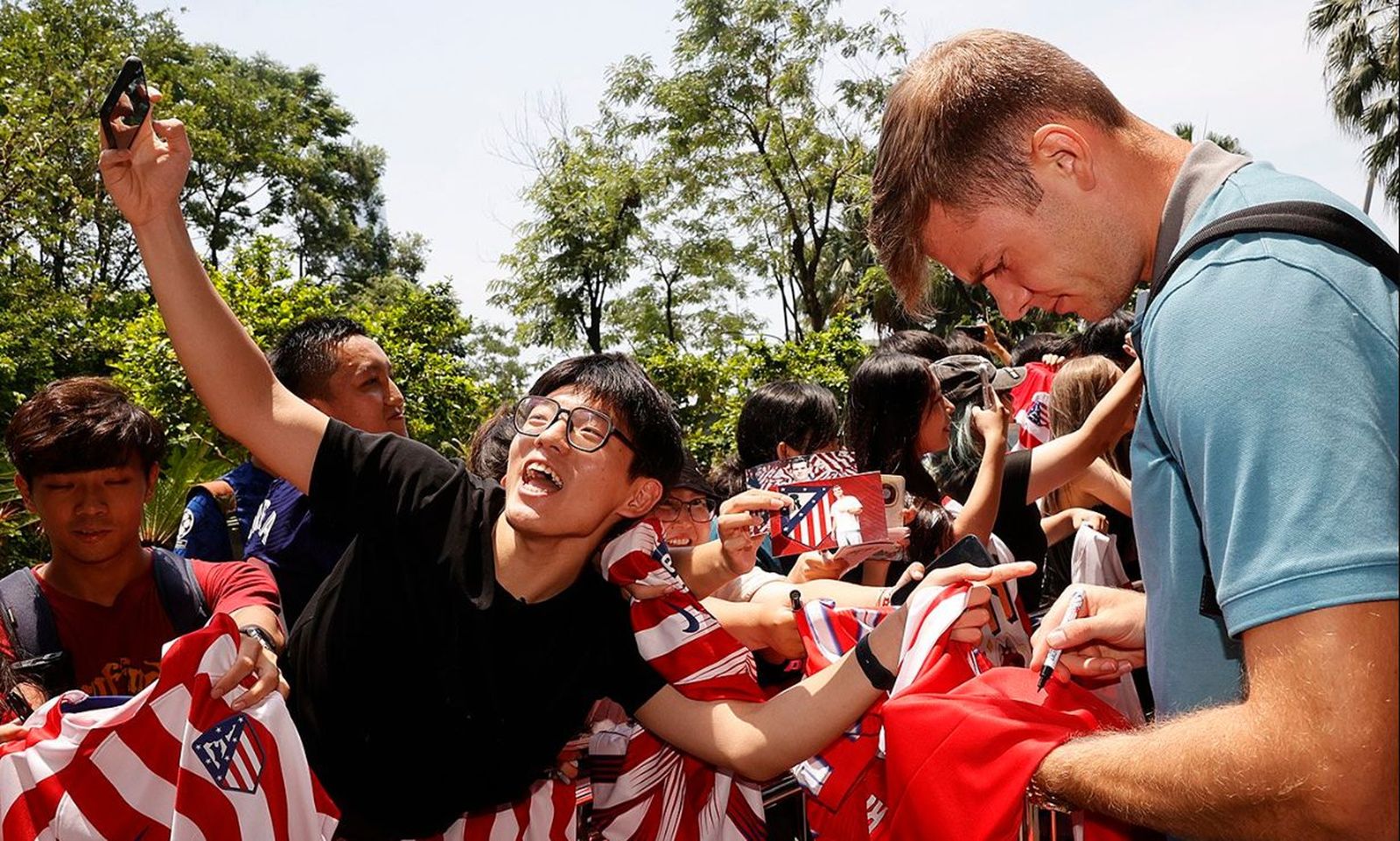 El Atlético de Madrid llega a Hong Kong con Sorloth como atracción