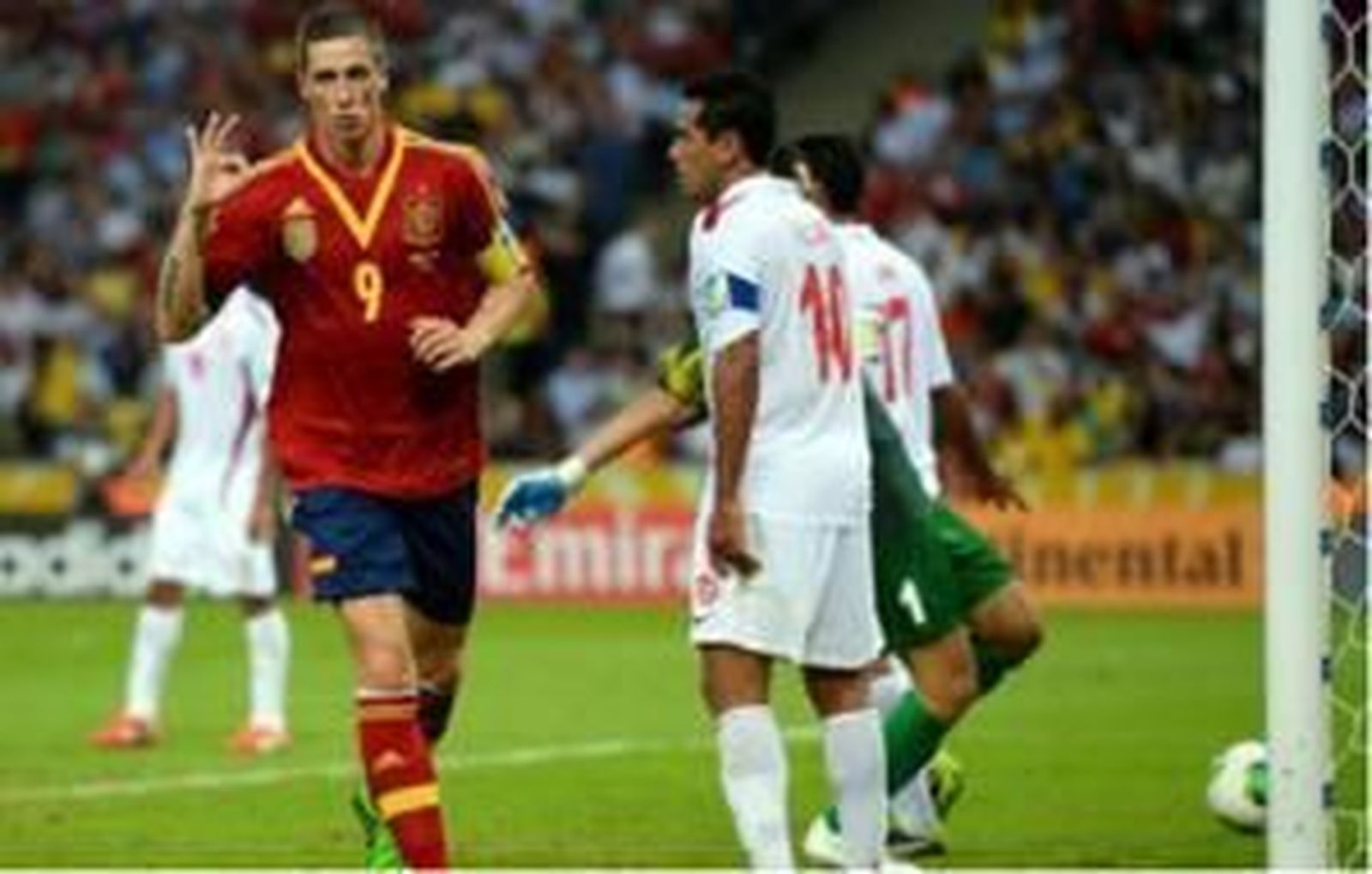 España golea a Tahití