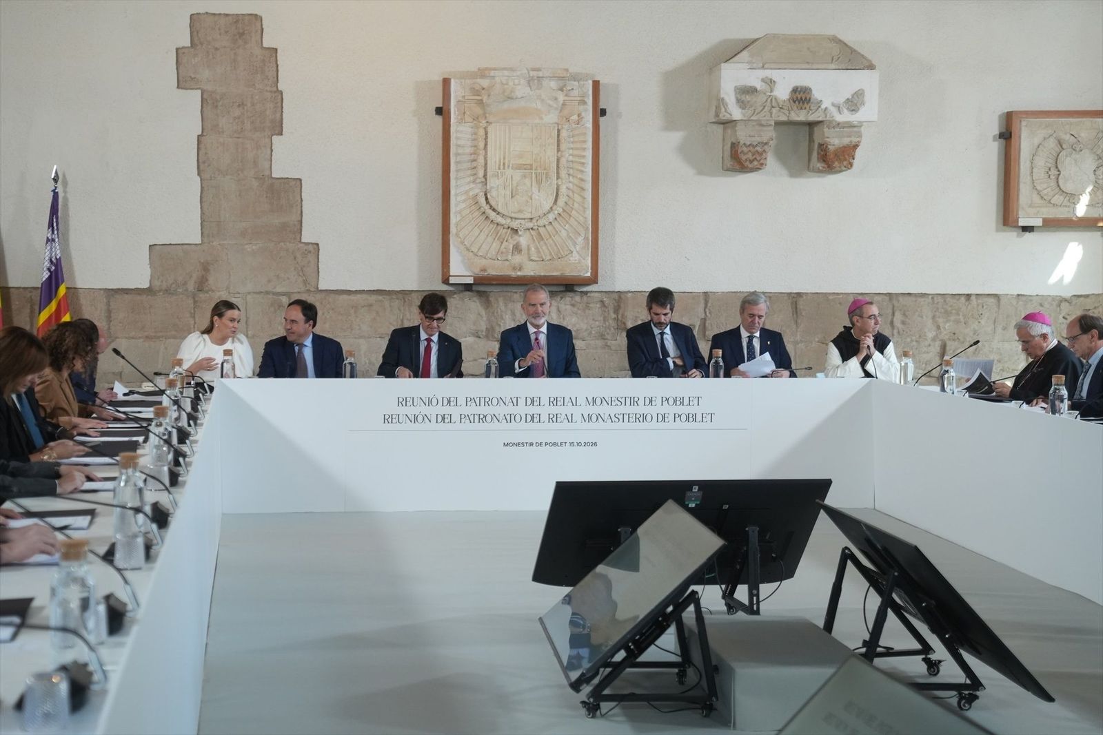 Felipe VI llama a la cooperación entre comunidades en el Patronato del Real Monasterio de Poblet de Tarragona
