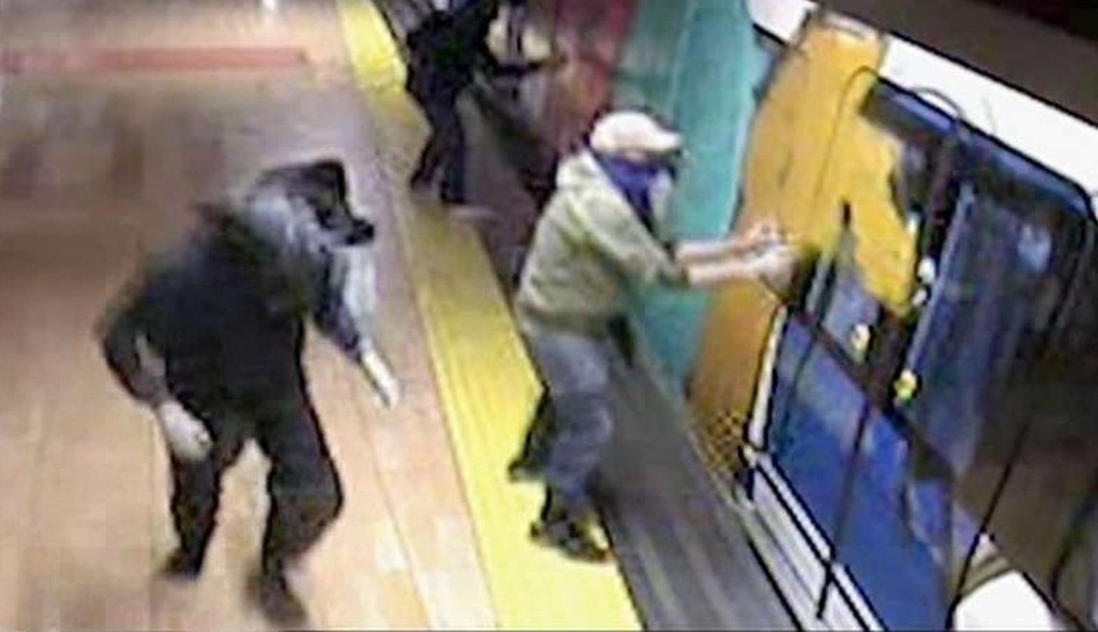 Grafiteros en el Metro