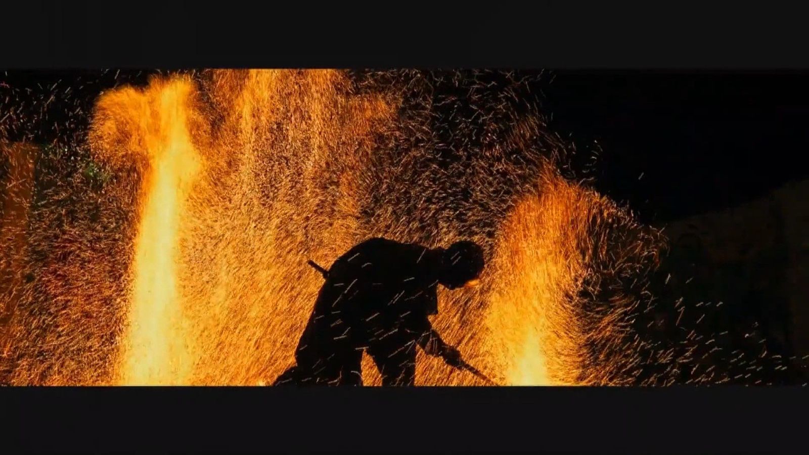 Matadero de Madrid acoge magia con fuego en su explanada este sábado y domingo