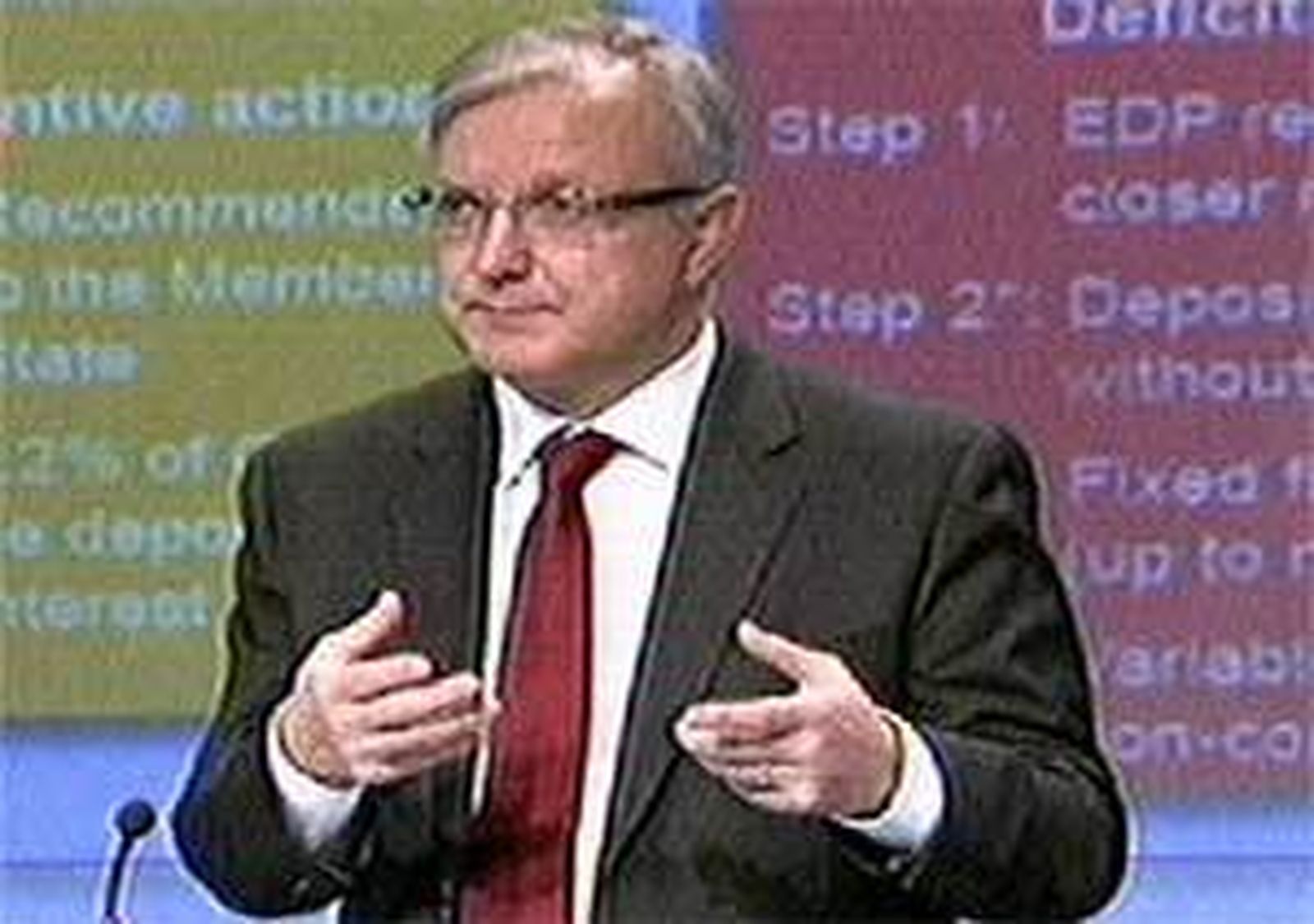 Olli Rehn: es muy importante que España cumpla los objetivos de déficit