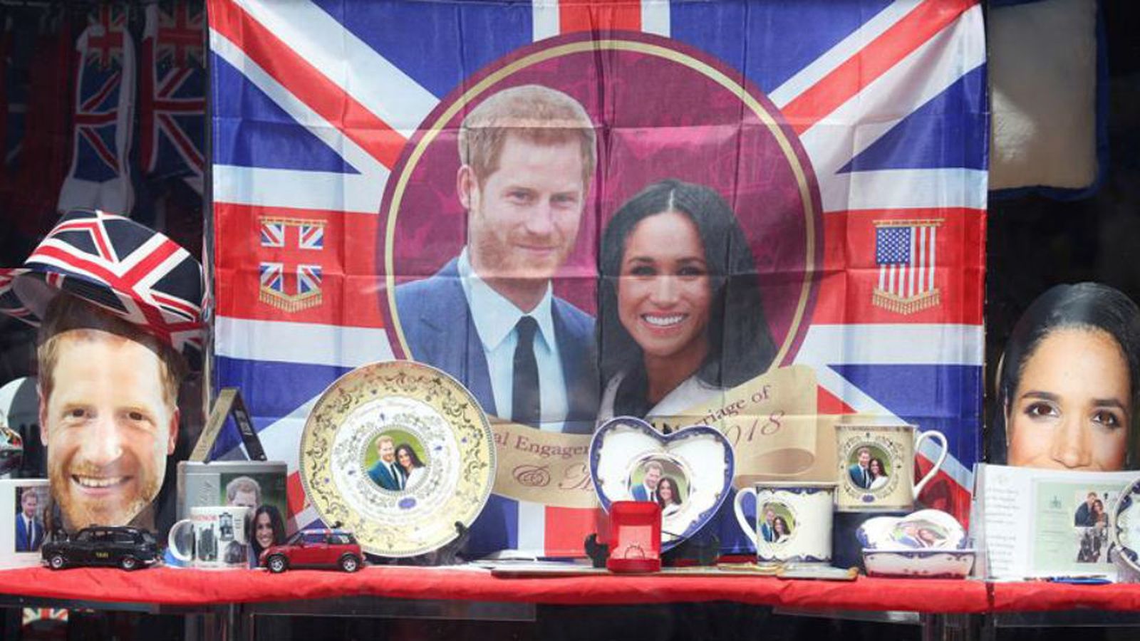El príncipe Enrique y su prometida Meghan Markle