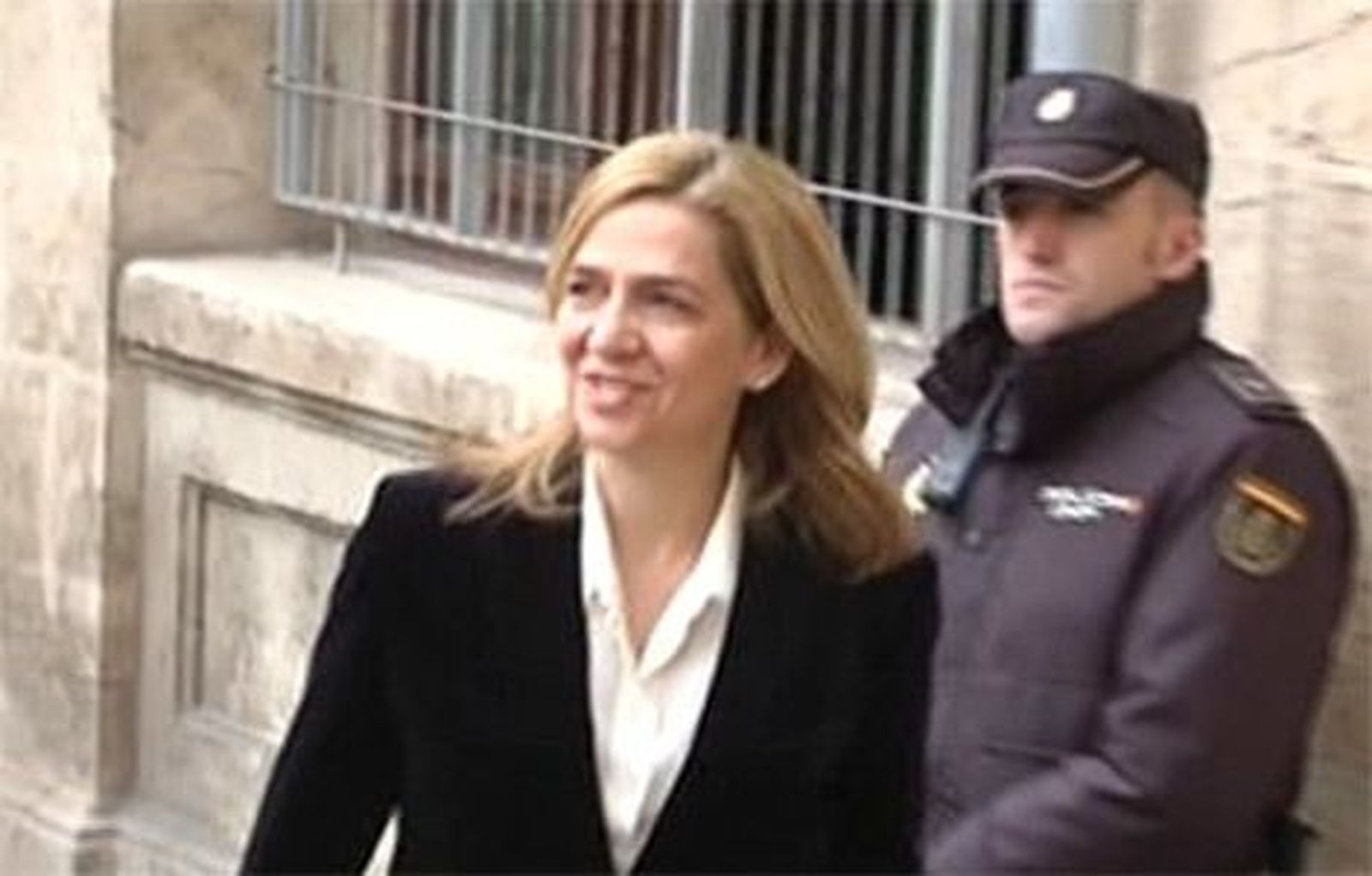 La infanta paga los 587.413 euros de responsabilidad civil por el caso Nóos