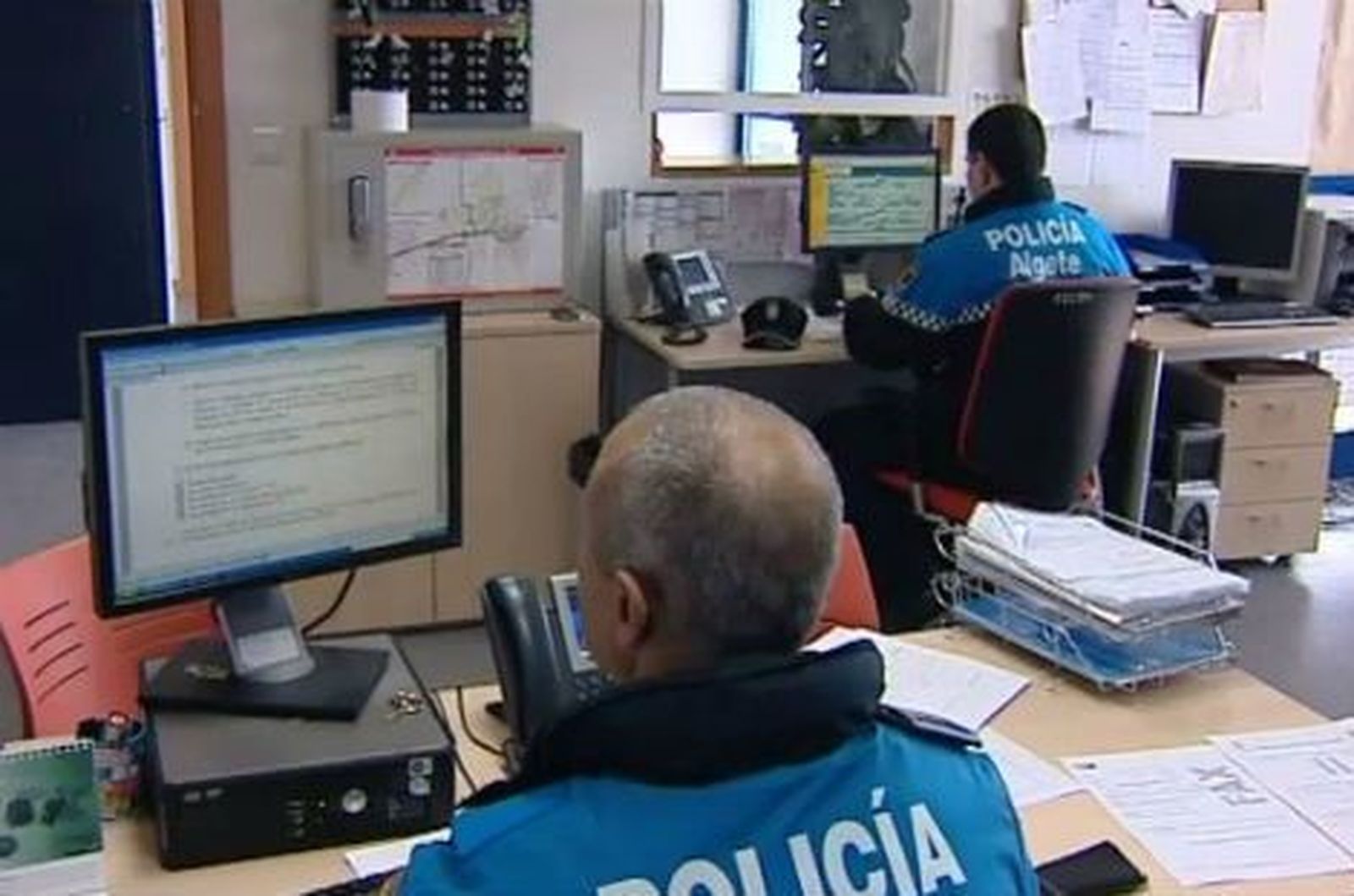 Desarticulan un grupo que difundía fotos pornográficas de chicas por Whatsapp