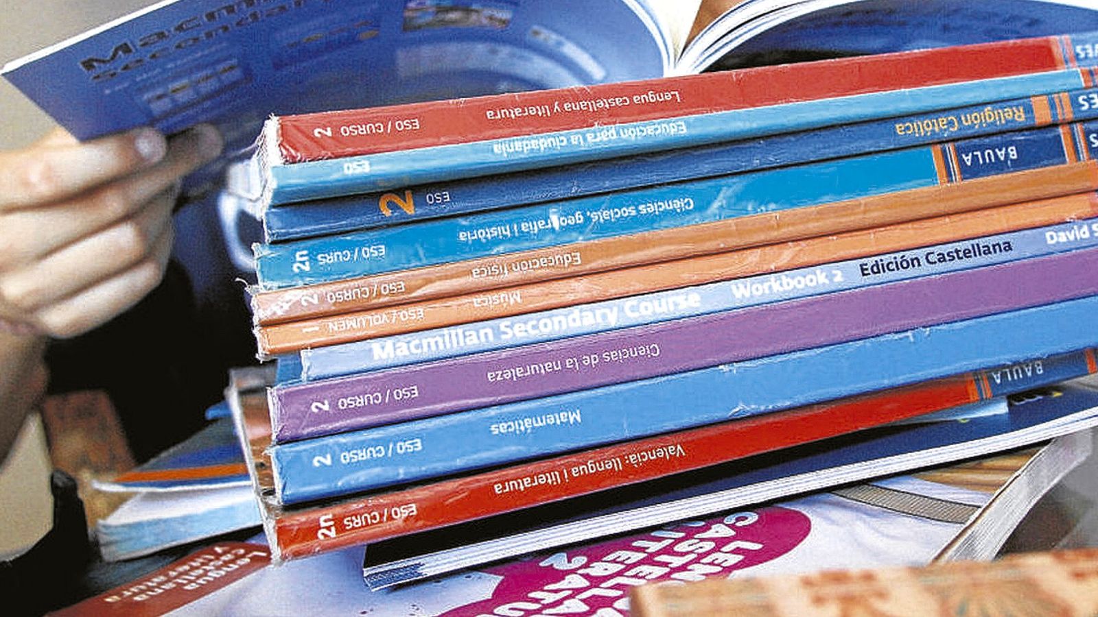 Descuentos de hasta el 75% en libros de texto en Vista Alegre