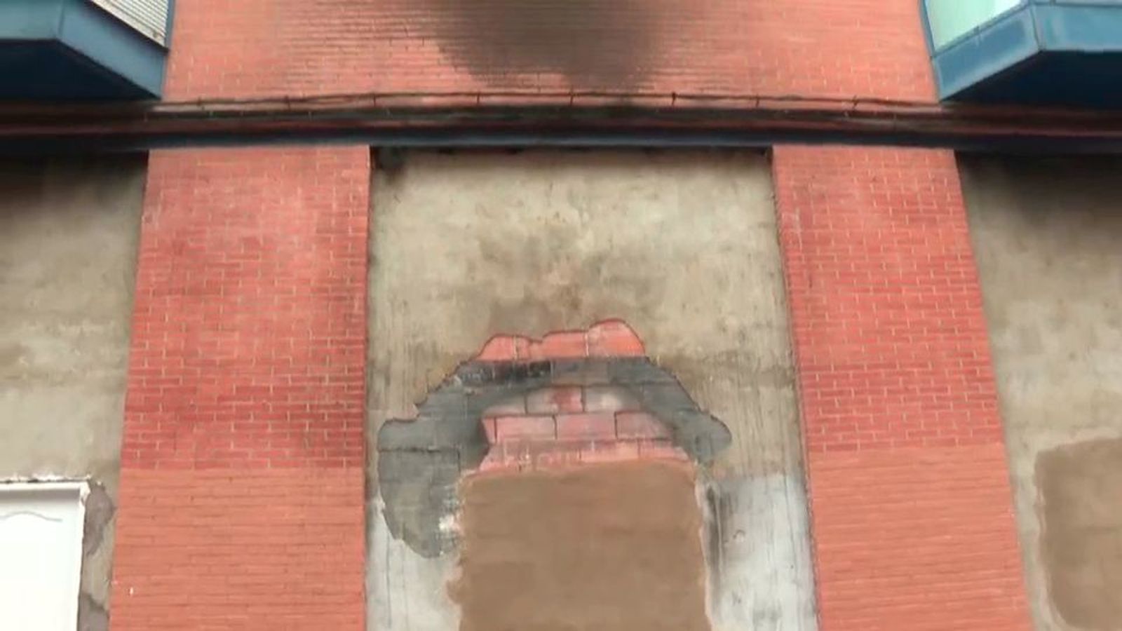 Vecinos de Alcorcón denuncian inseguridad tras un incendio en un local okupado