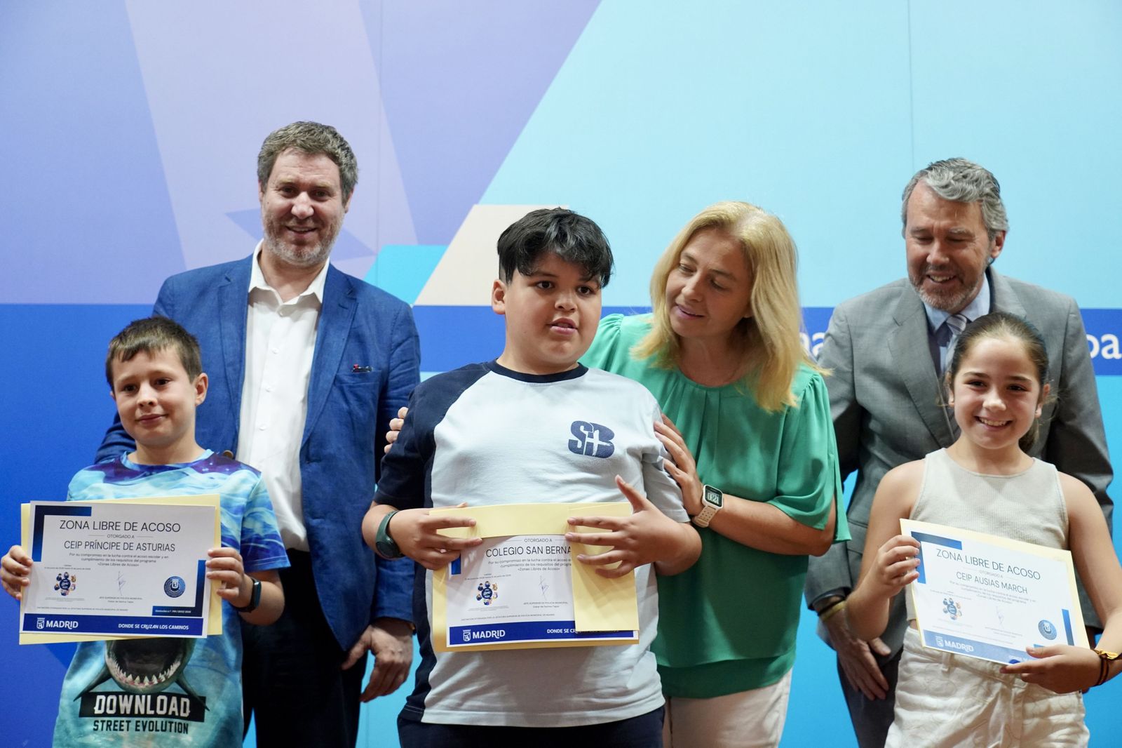 Entregadas las certificaciones a las 'zonas libres de acoso' en colegios de la capital