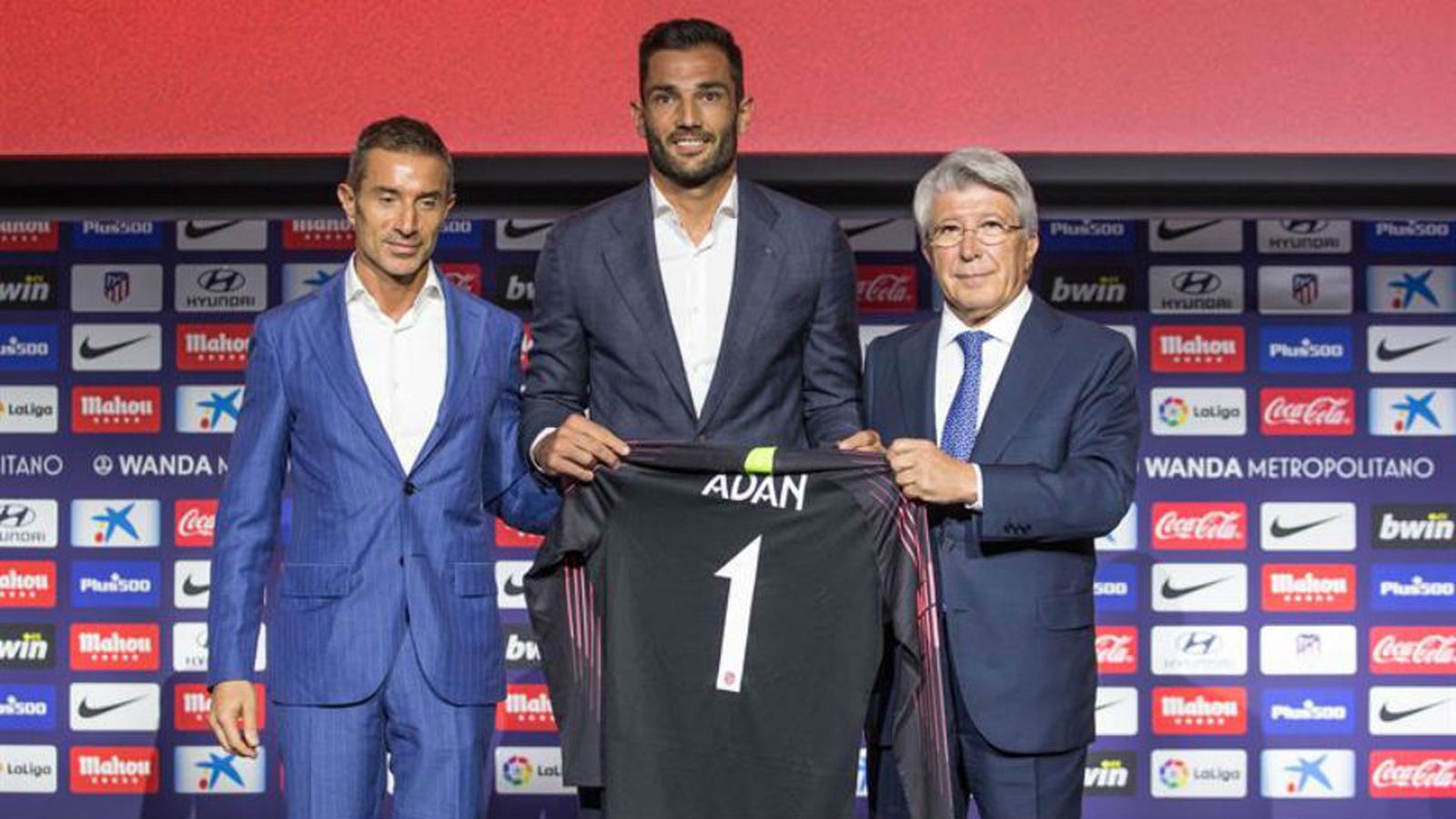 adan2307_3.jpg