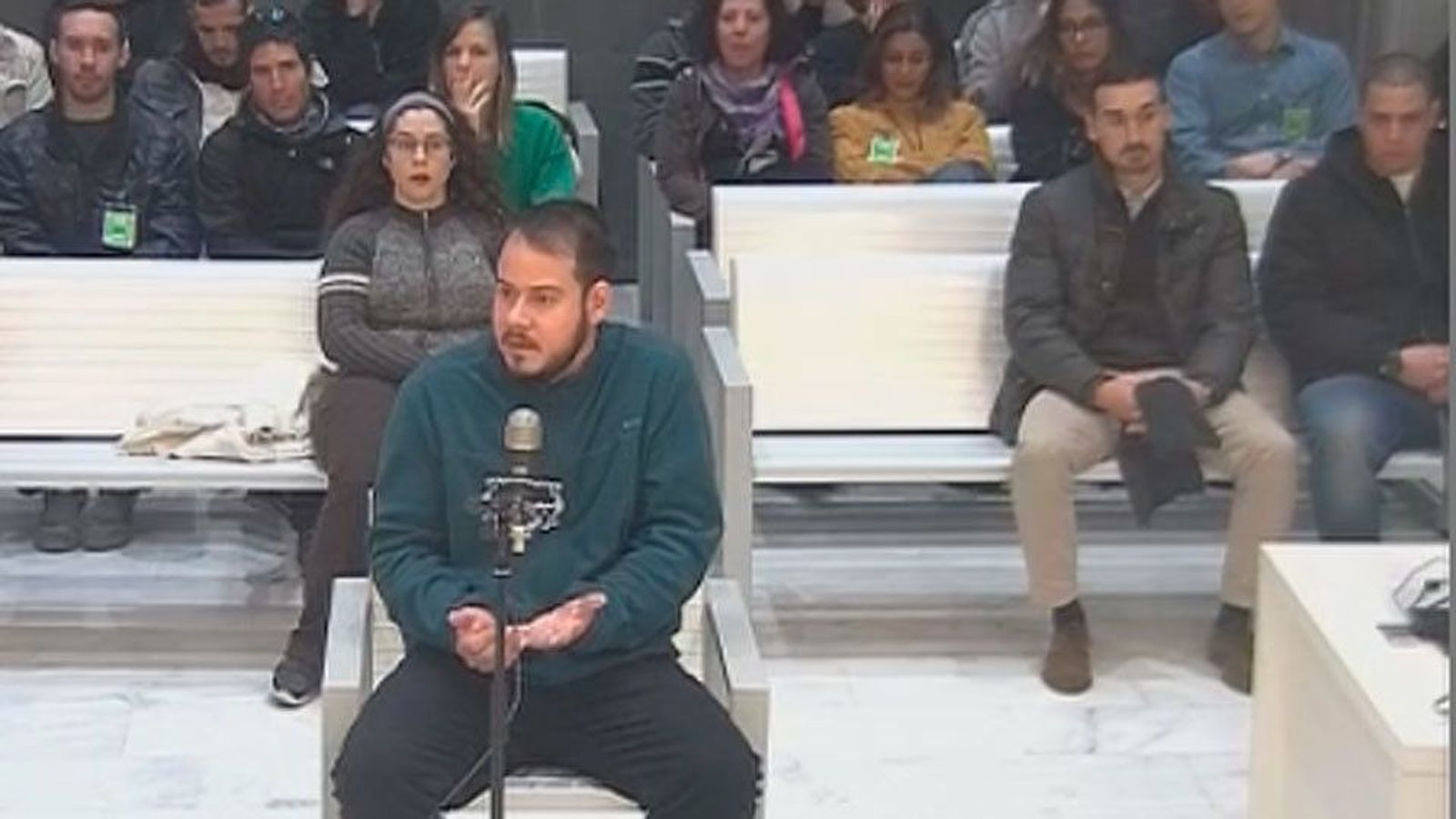 A juicio de nuevo el rapero Hasel por injuriar a la Corona y alabar el terrorismo