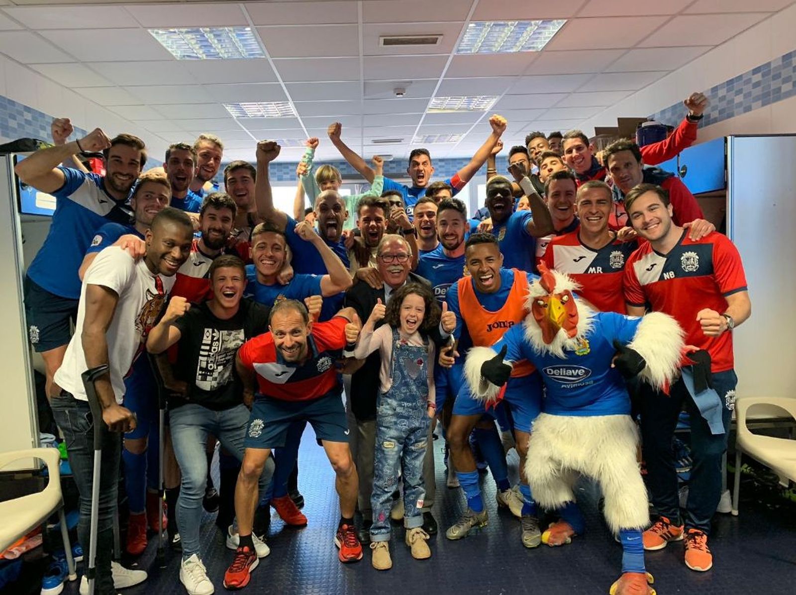 Fuenlabrada afianza su liderato en 2ª B