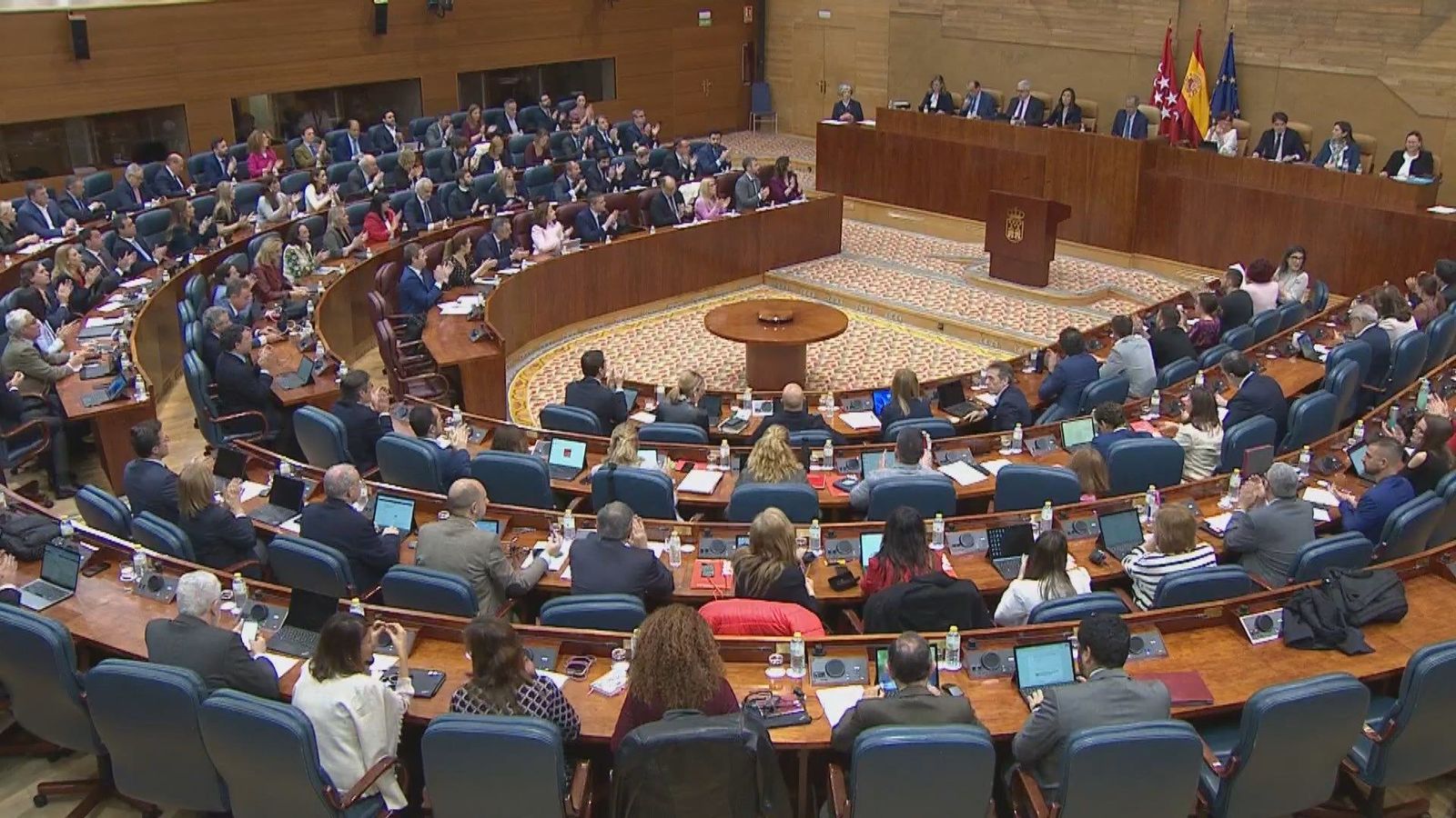 Subida de un 6% en los sueldos de la Asamblea de Madrid